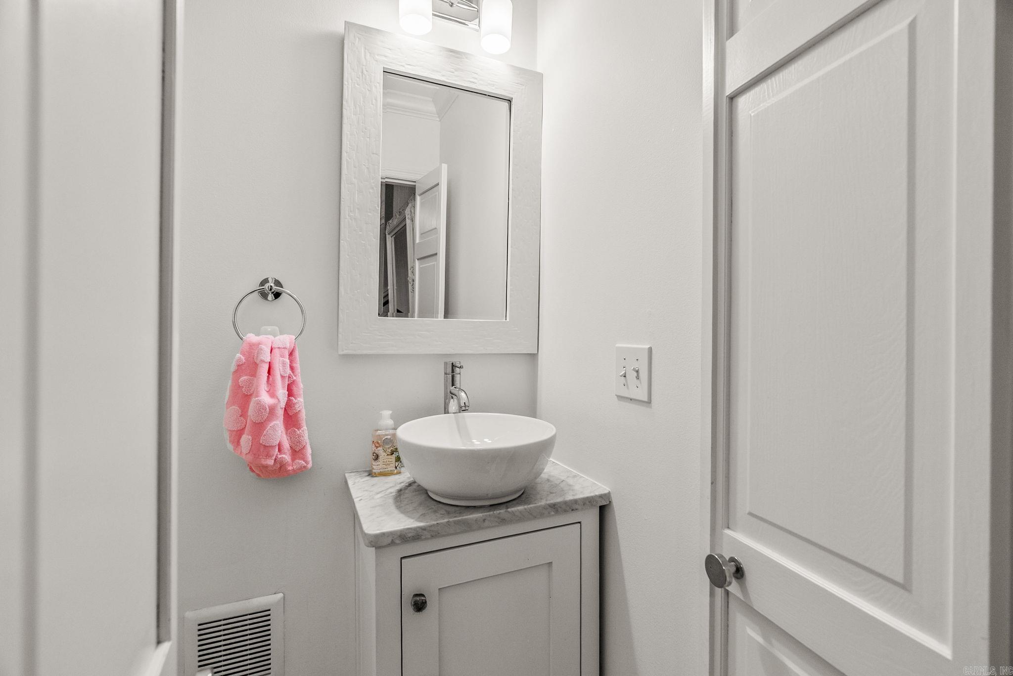 5412 S Grandview  Little Rock, AR