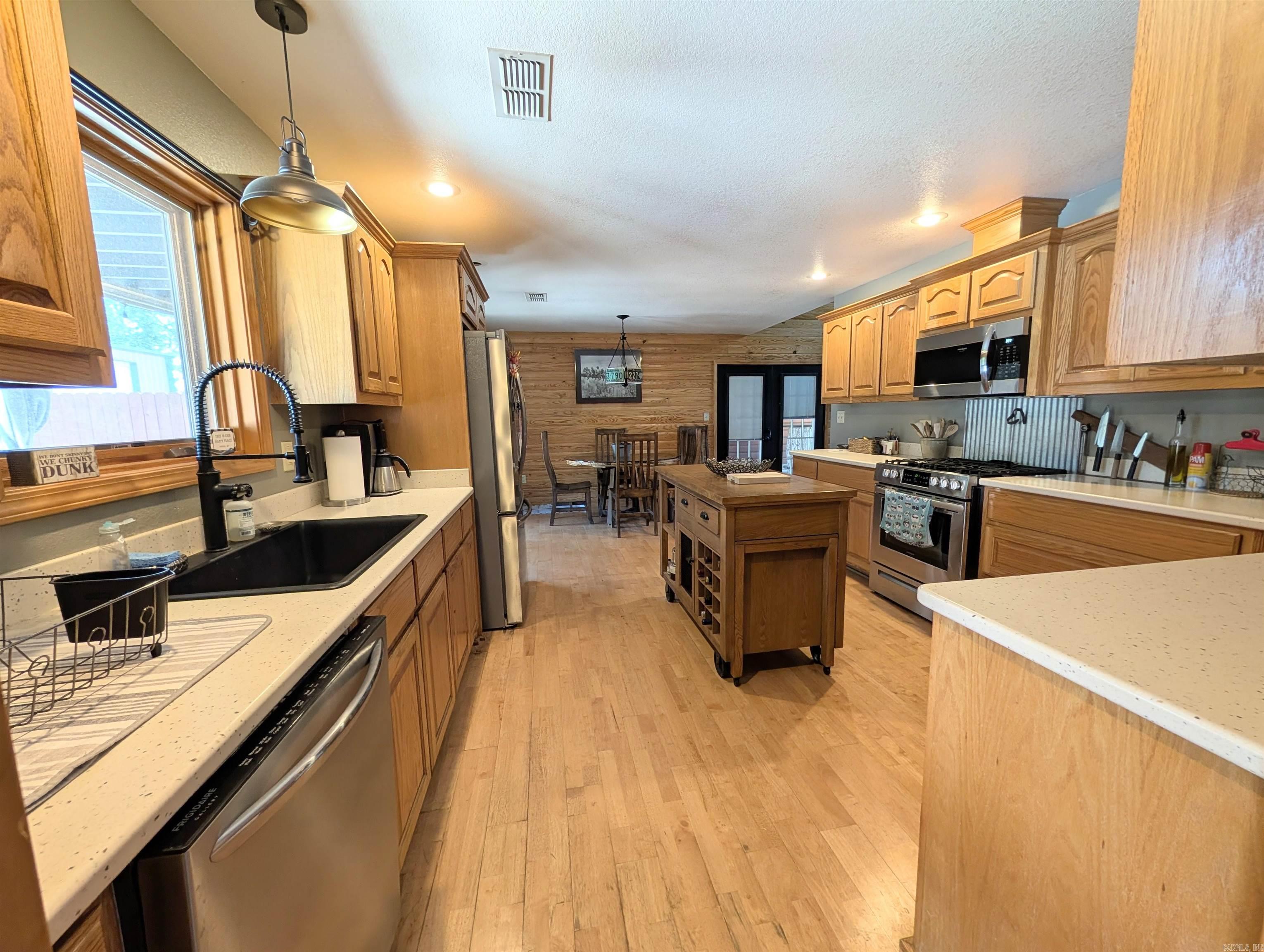 149  Polk Road 714  Mena, AR