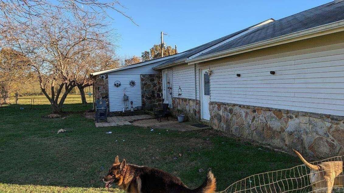 1495  Pickren Hall  Viola, AR