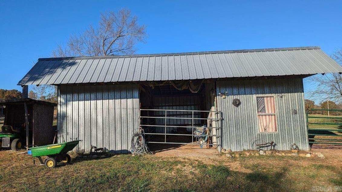 1495  Pickren Hall  Viola, AR
