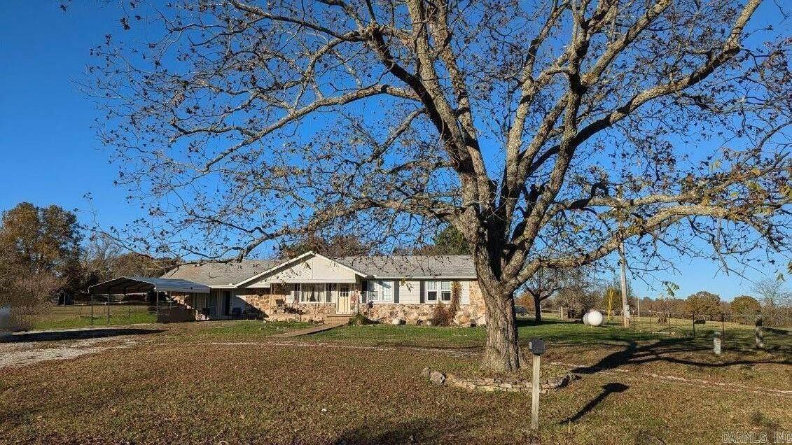 1495  Pickren Hall  Viola, AR