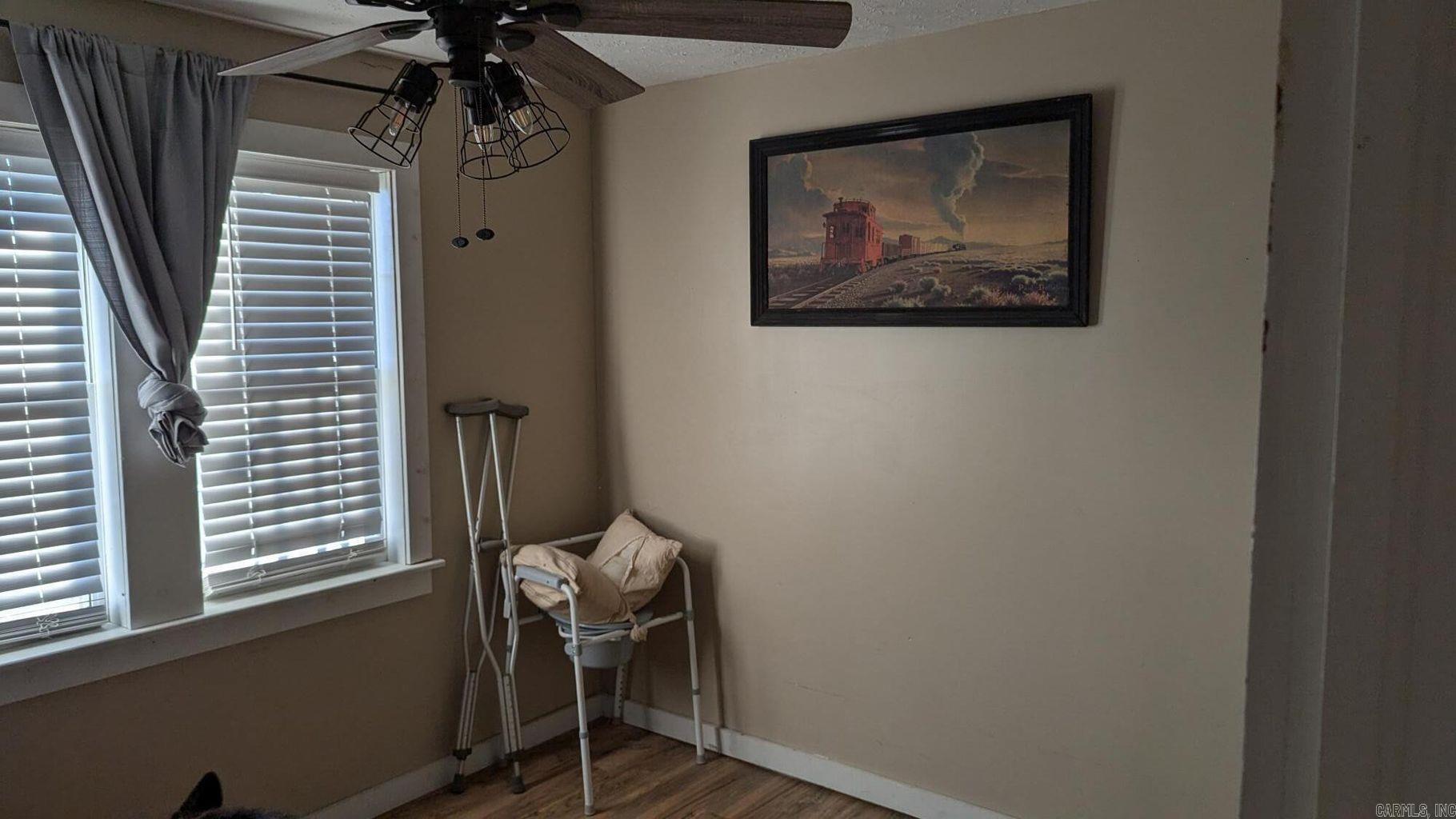 1495  Pickren Hall  Viola, AR