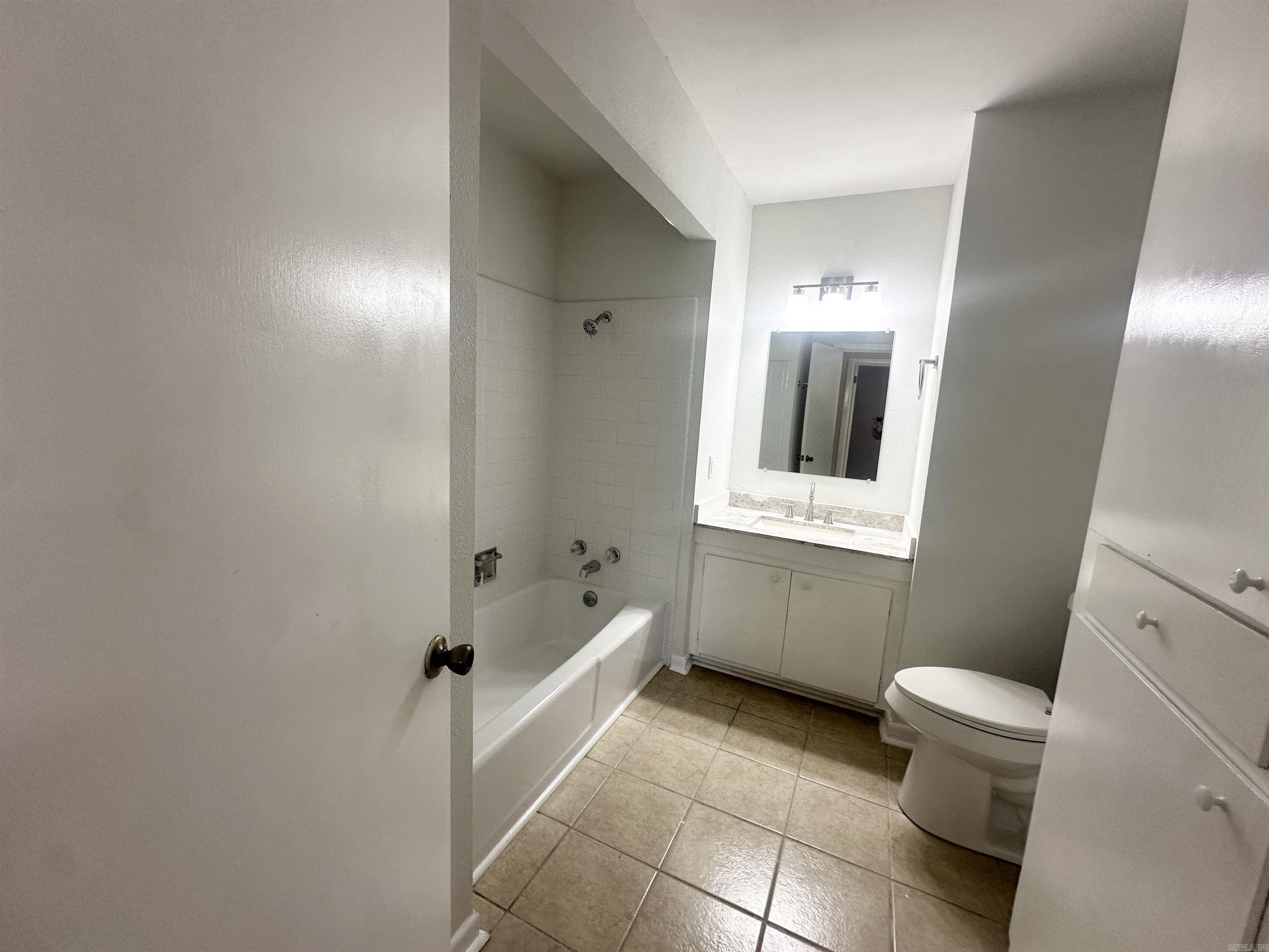 3401  Cooper LN  Texarkana, TX