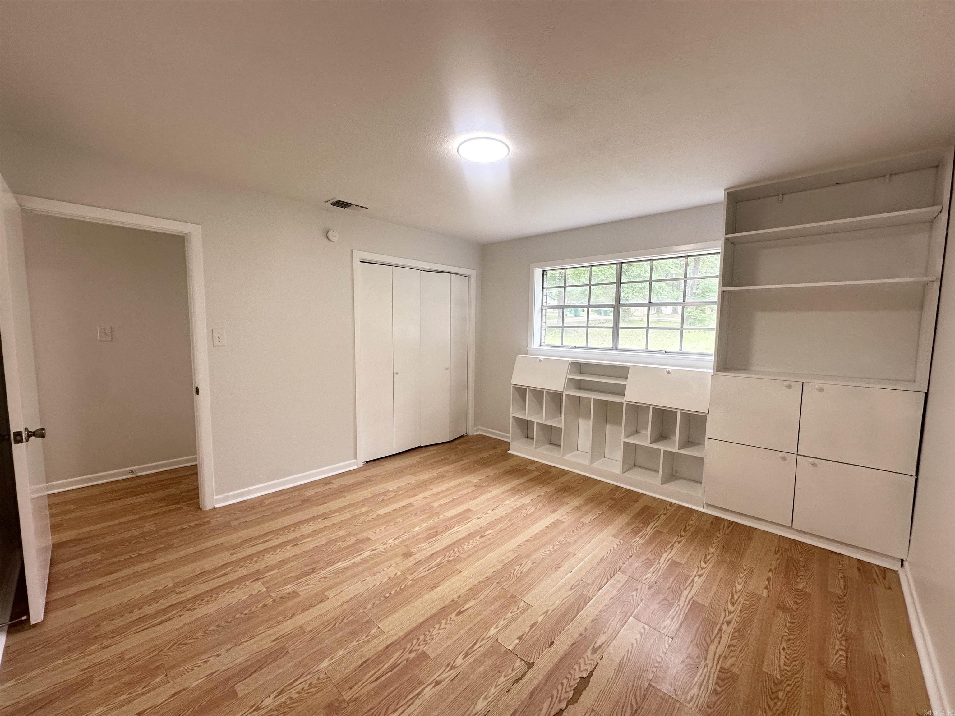 3401  Cooper LN  Texarkana, TX