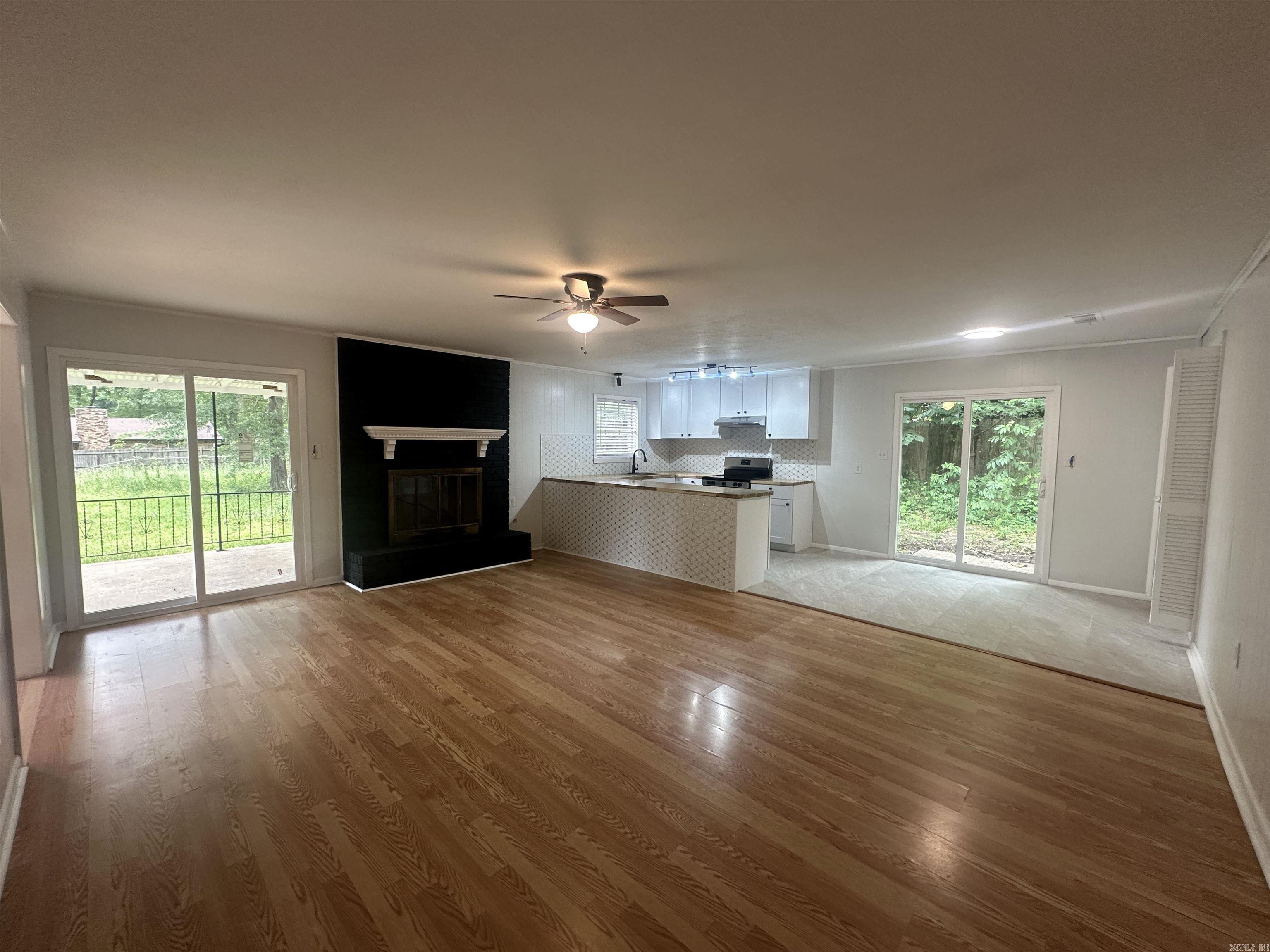 3401  Cooper LN  Texarkana, TX