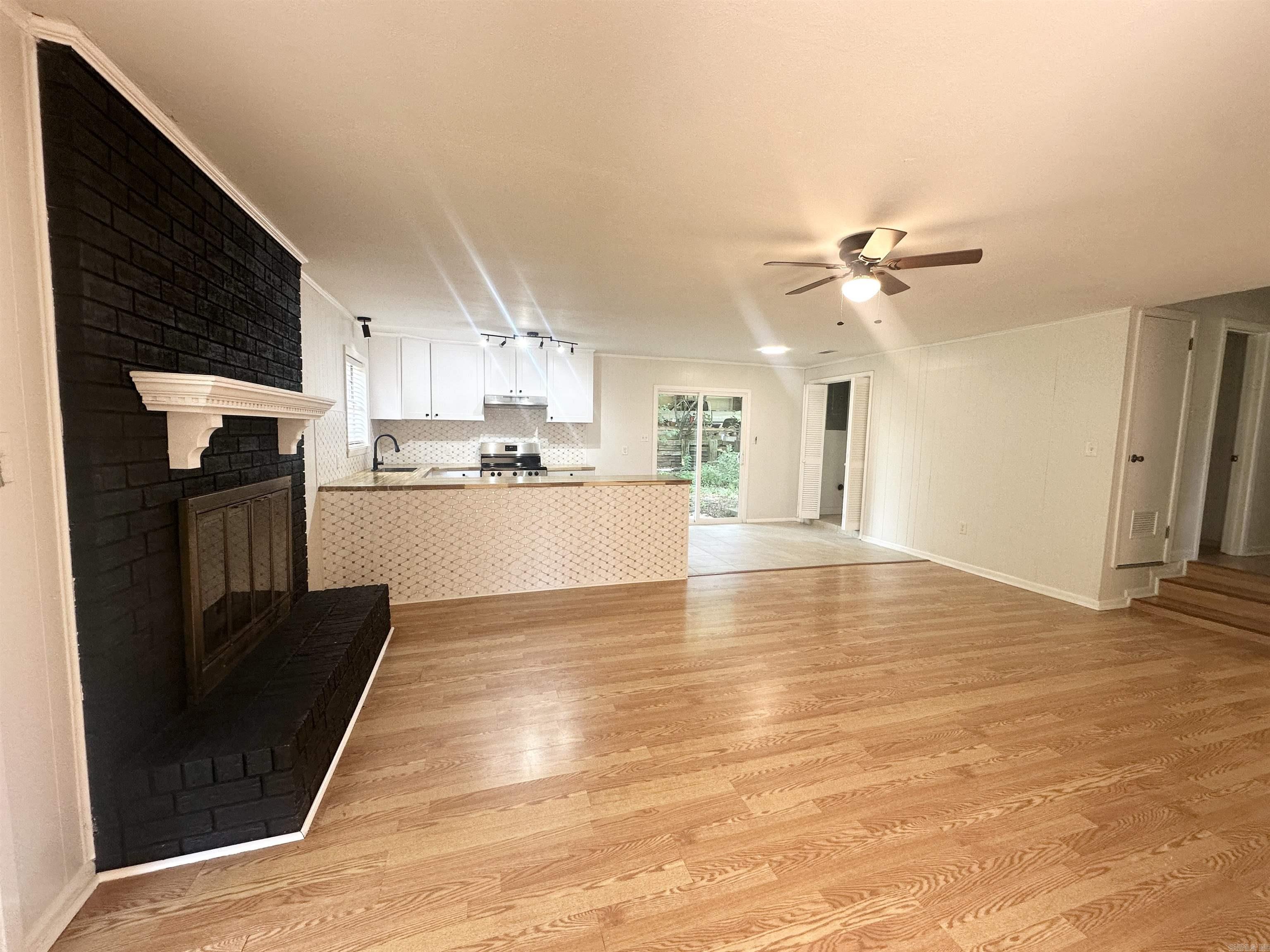 3401  Cooper LN  Texarkana, TX