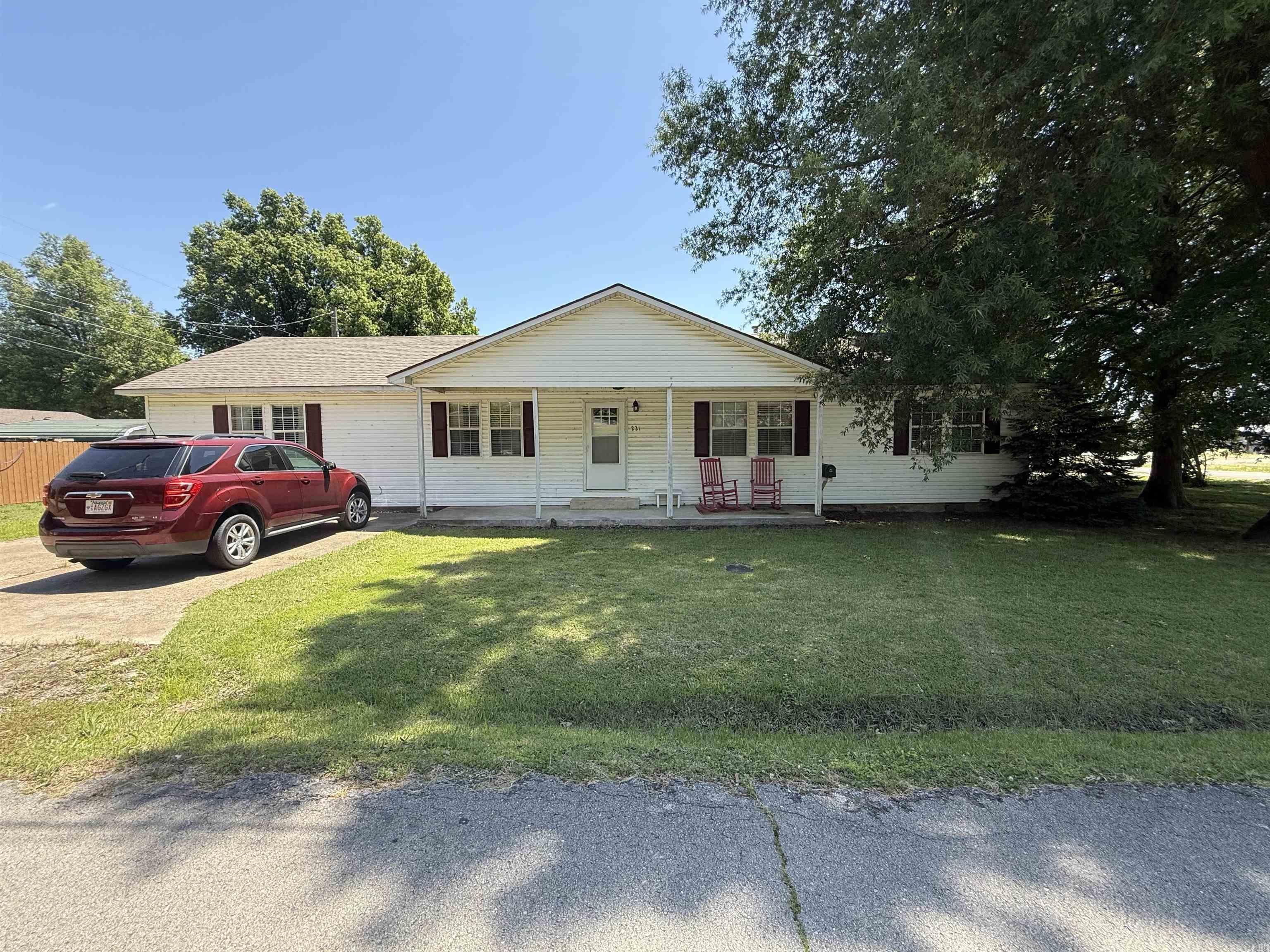 221 N Garfield  Piggott, AR
