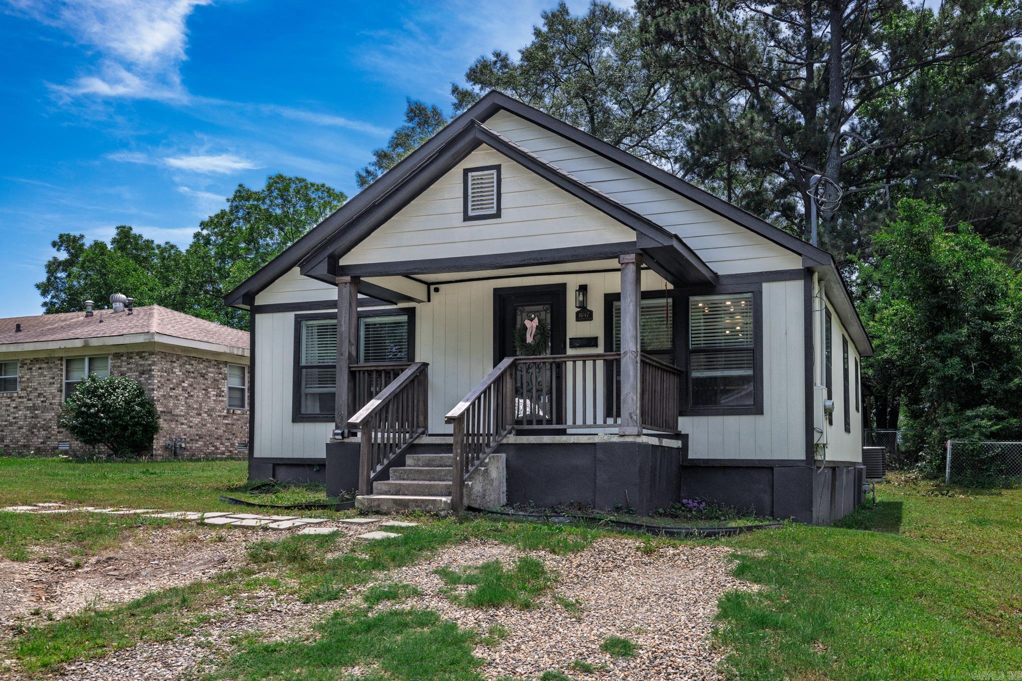 1647  Gresham  Arkadelphia, AR