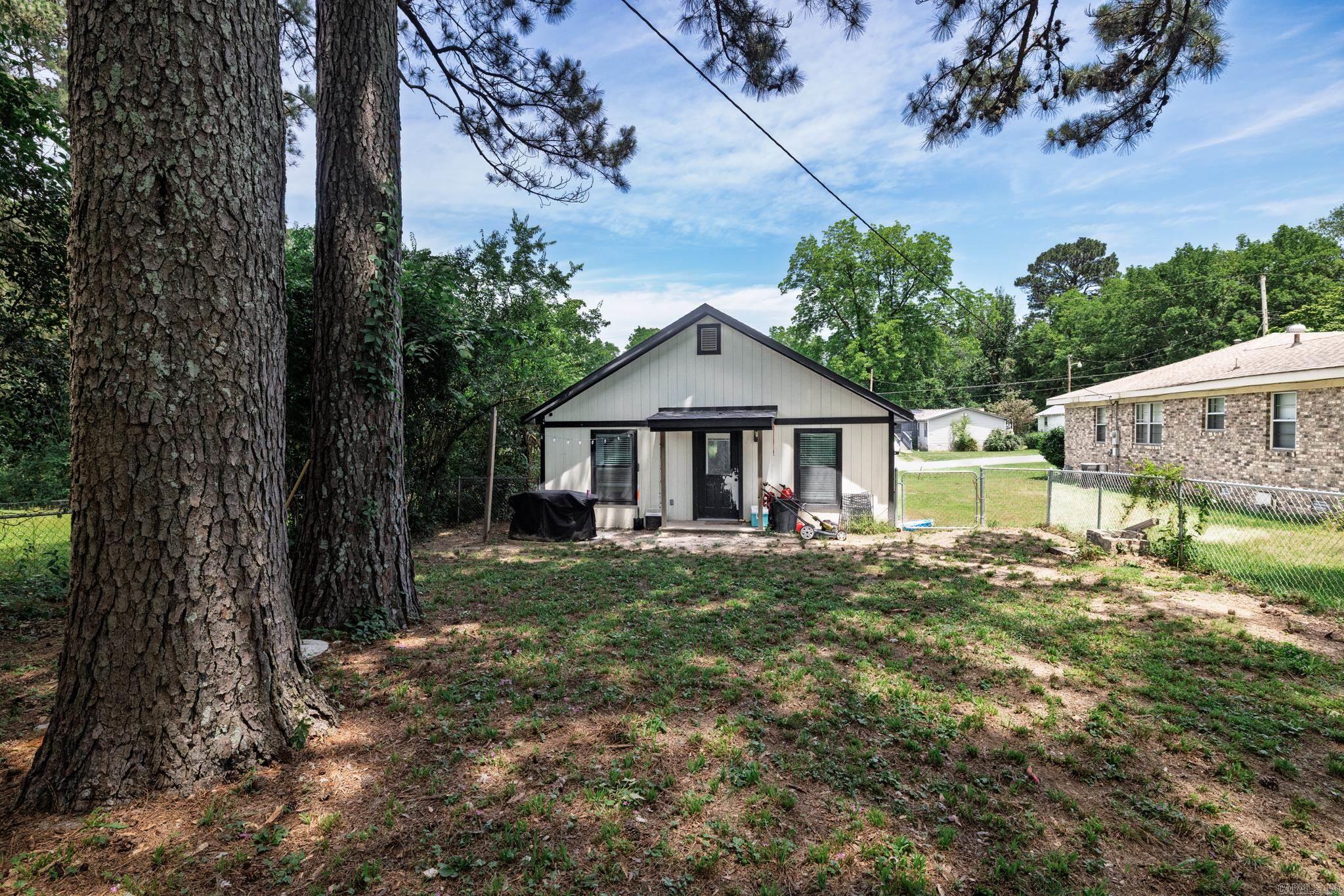 1647  Gresham  Arkadelphia, AR
