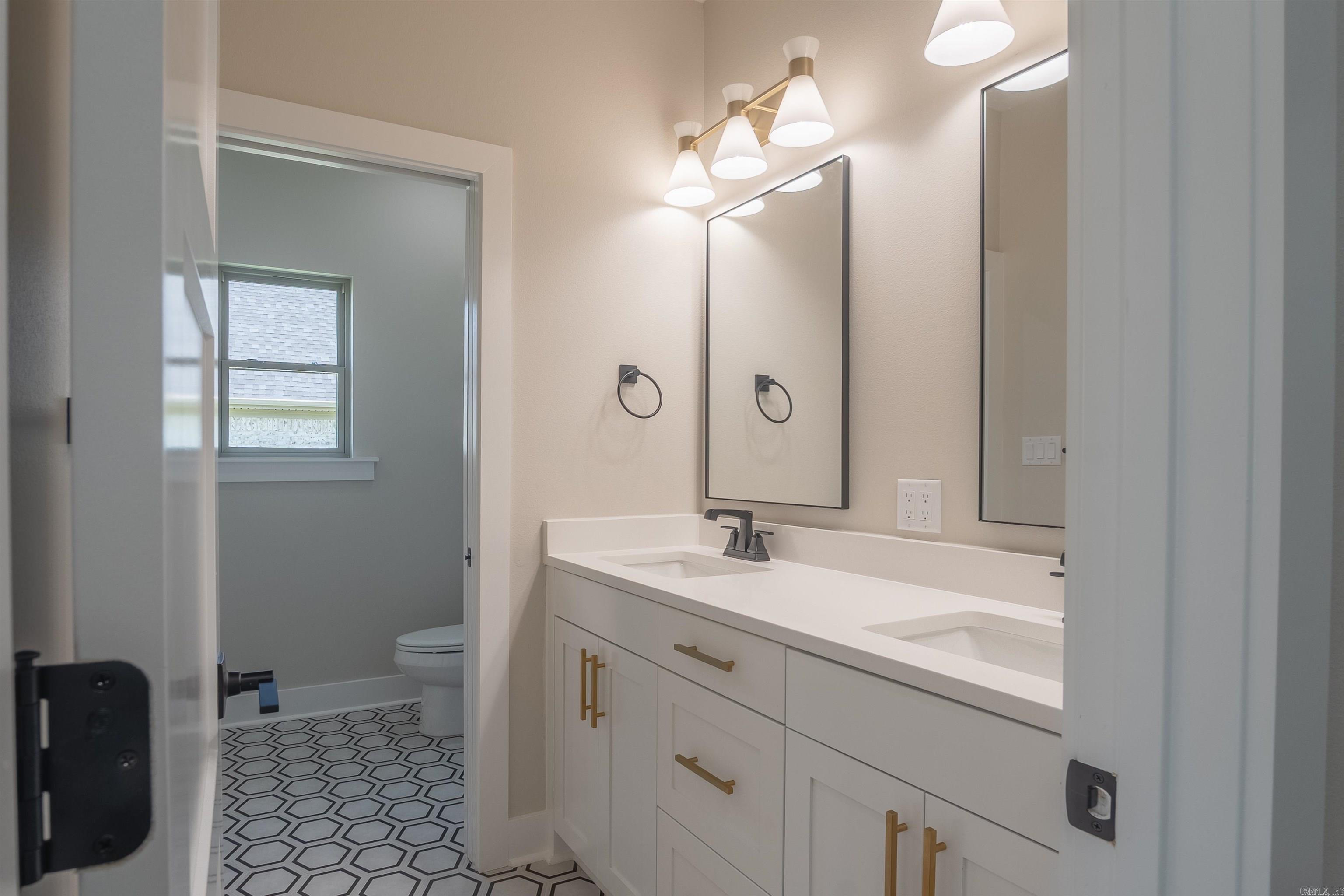 15 Calvados Court Cabot, AR 72023