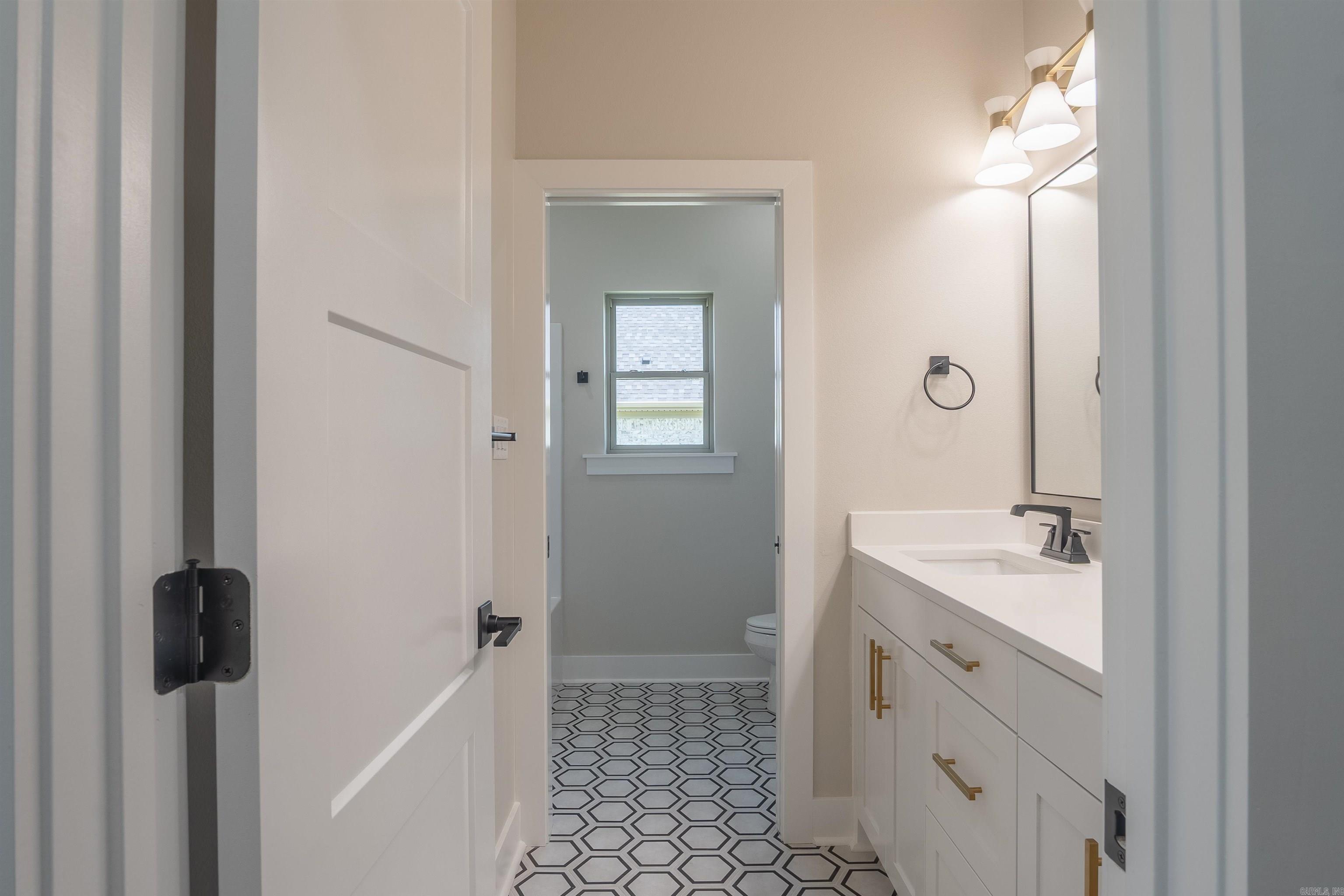 15 Calvados Court Cabot, AR 72023