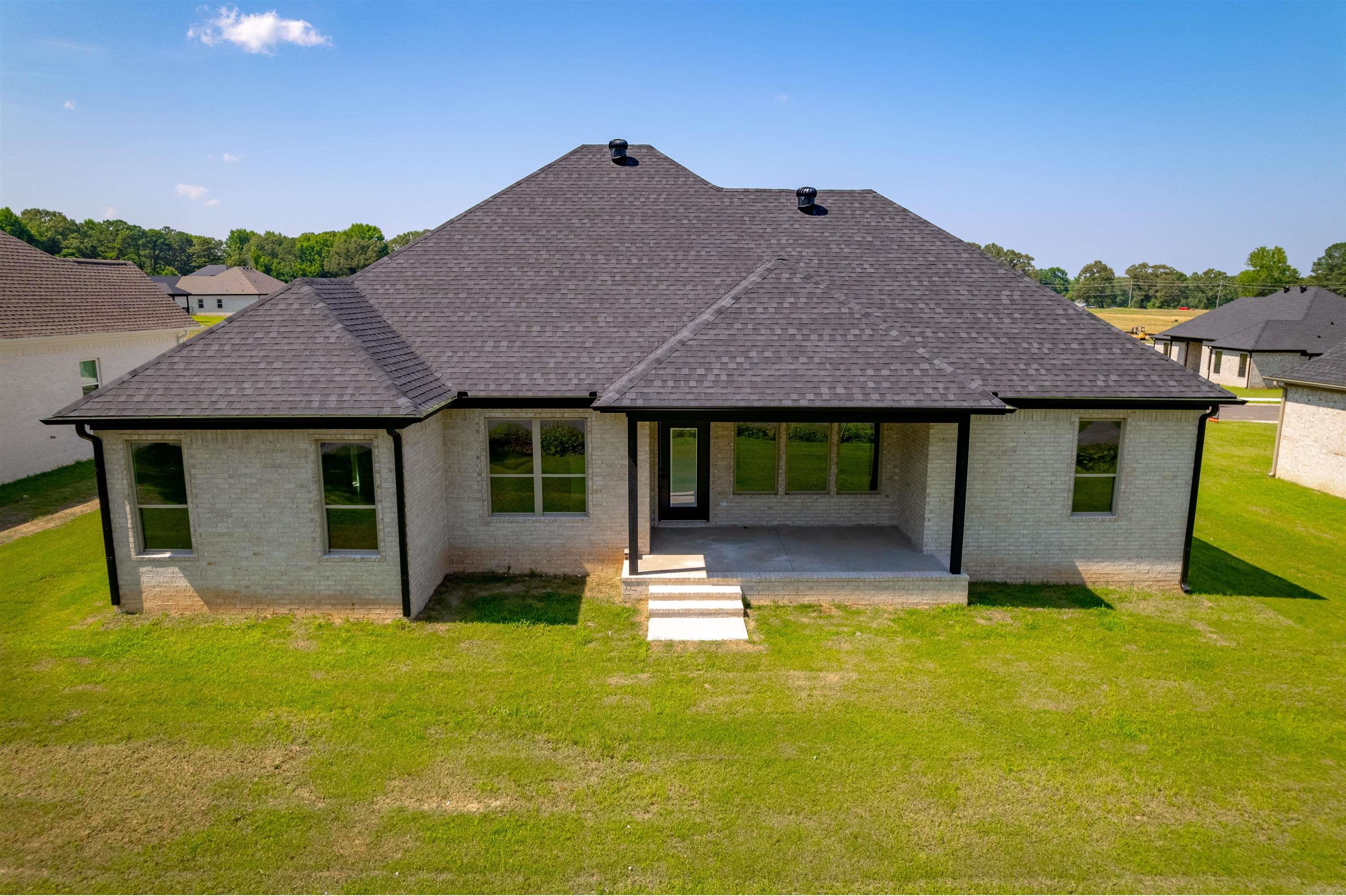 15 Calvados Court Cabot, AR 72023