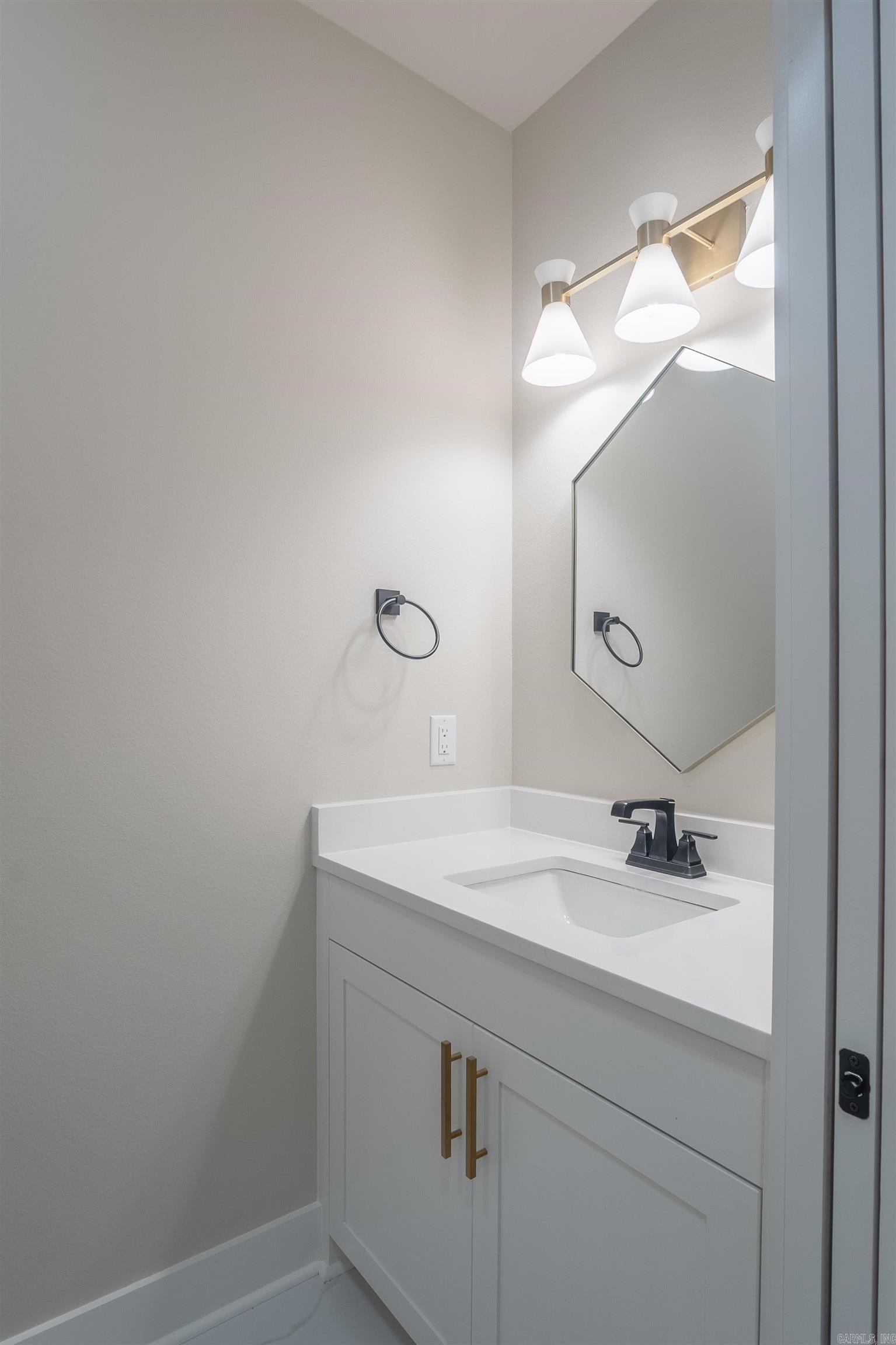 15 Calvados Court Cabot, AR 72023