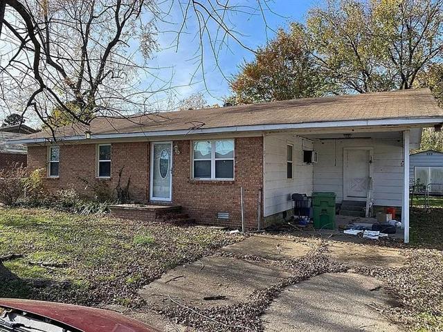 1206 SE Third  Hoxie, AR