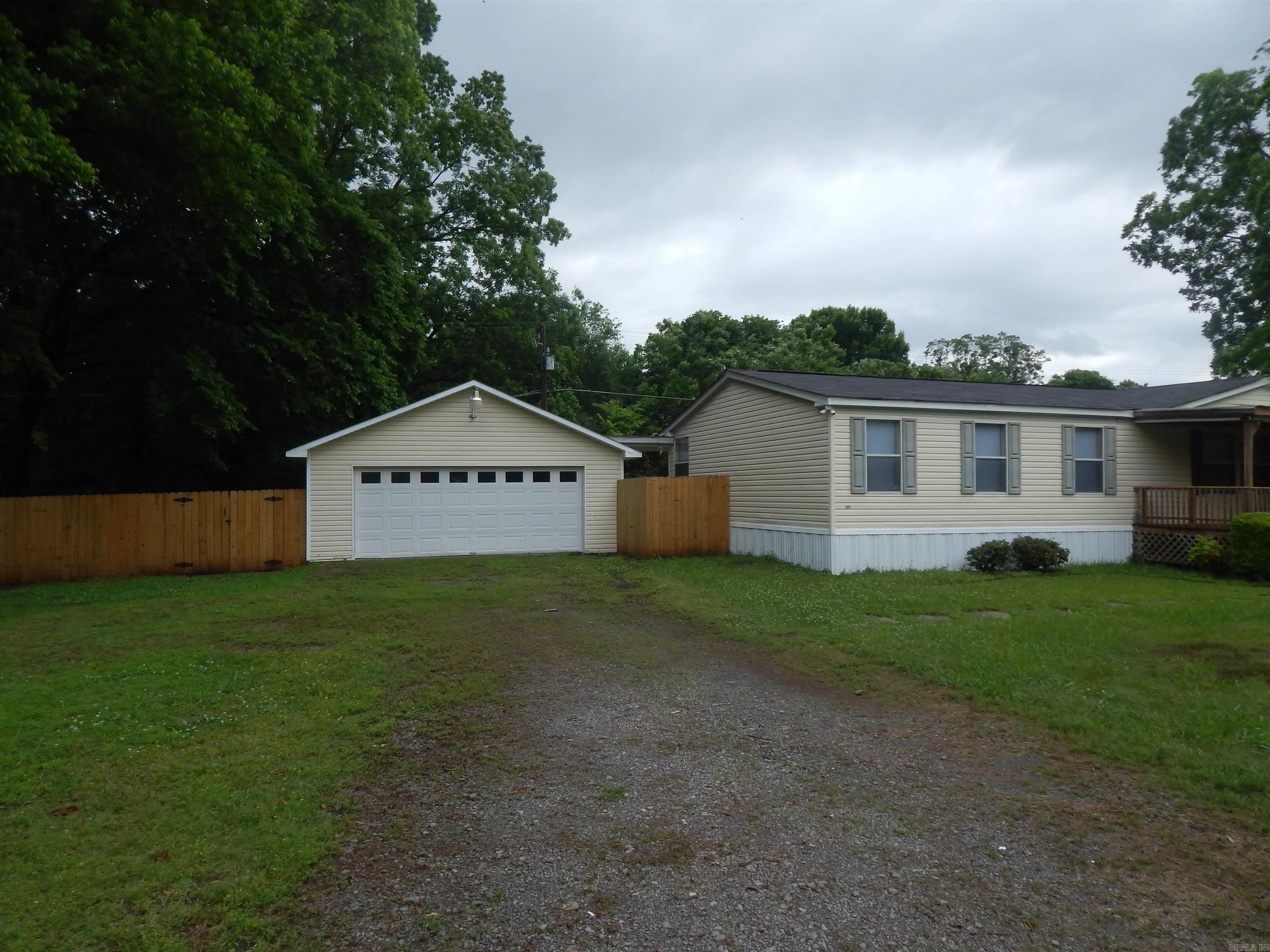 505  Main  West Point, AR