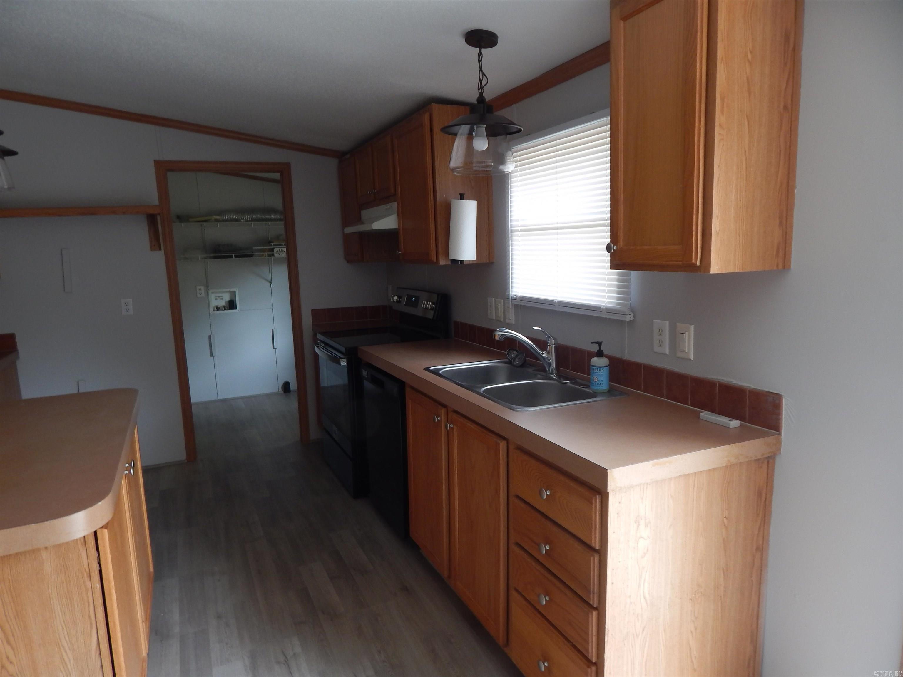 505  Main  West Point, AR