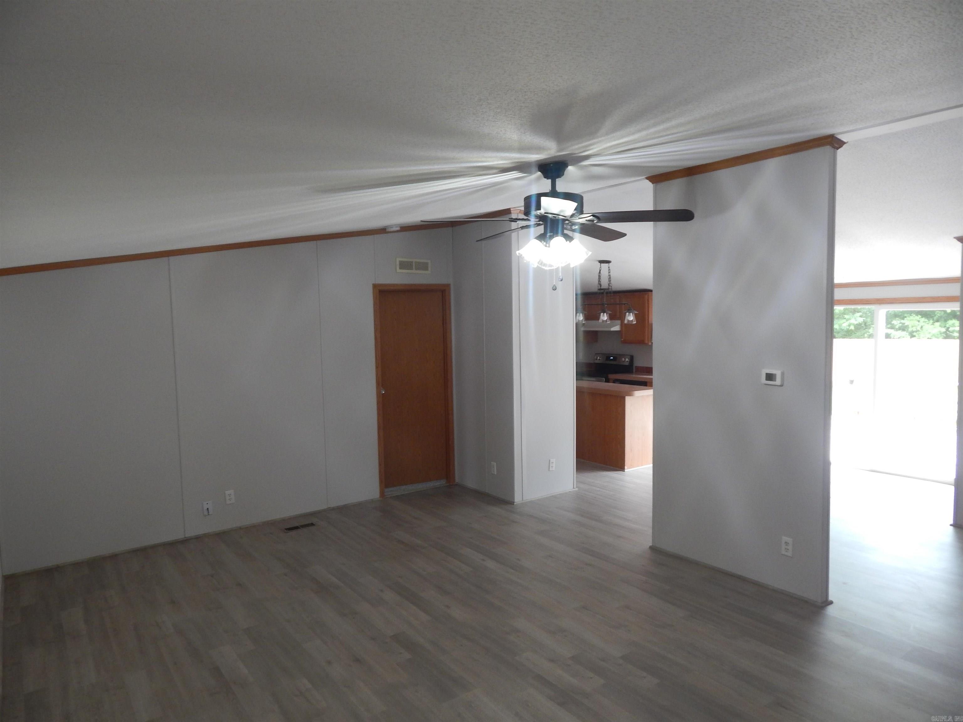 505  Main  West Point, AR