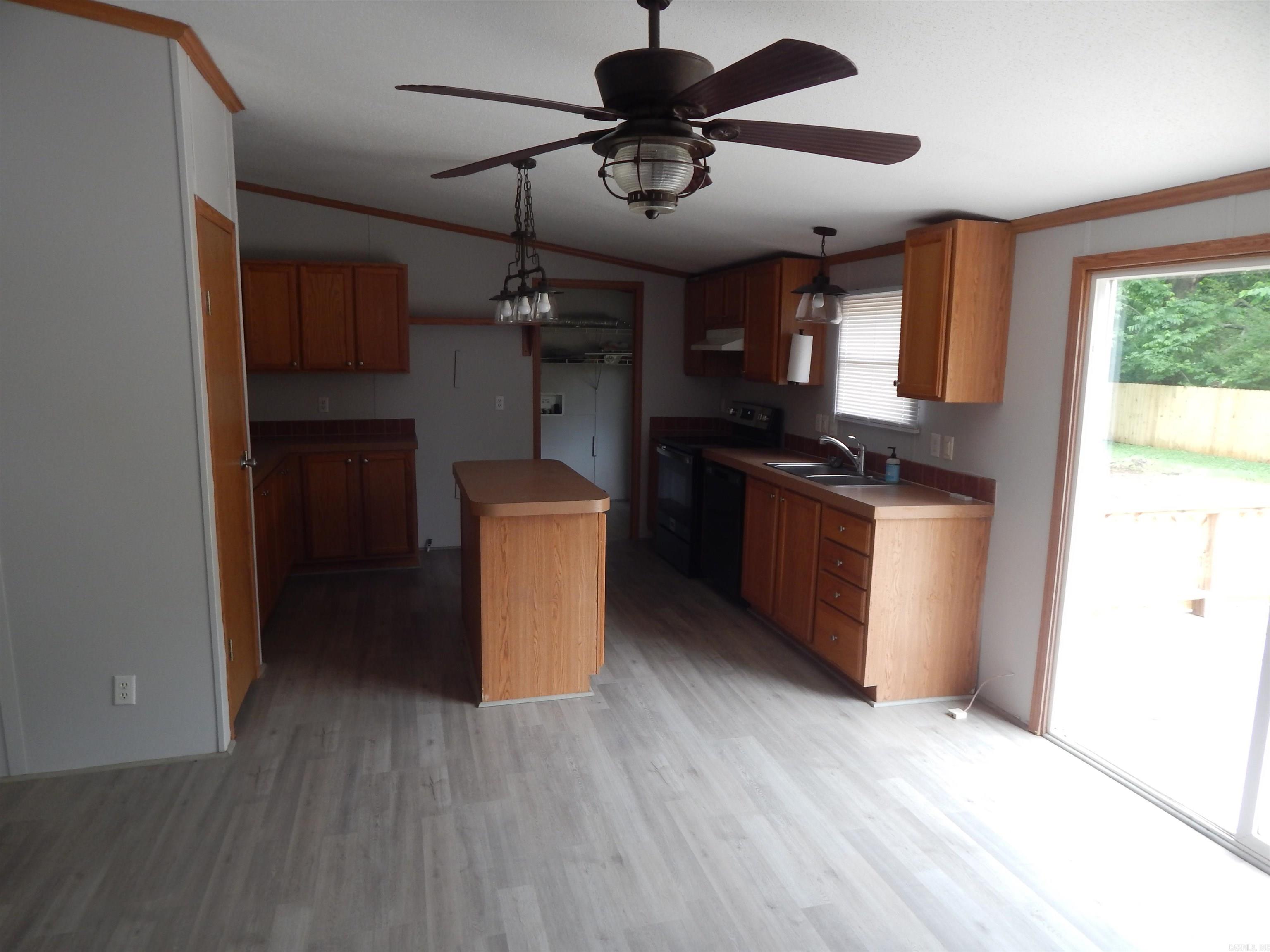 505  Main  West Point, AR