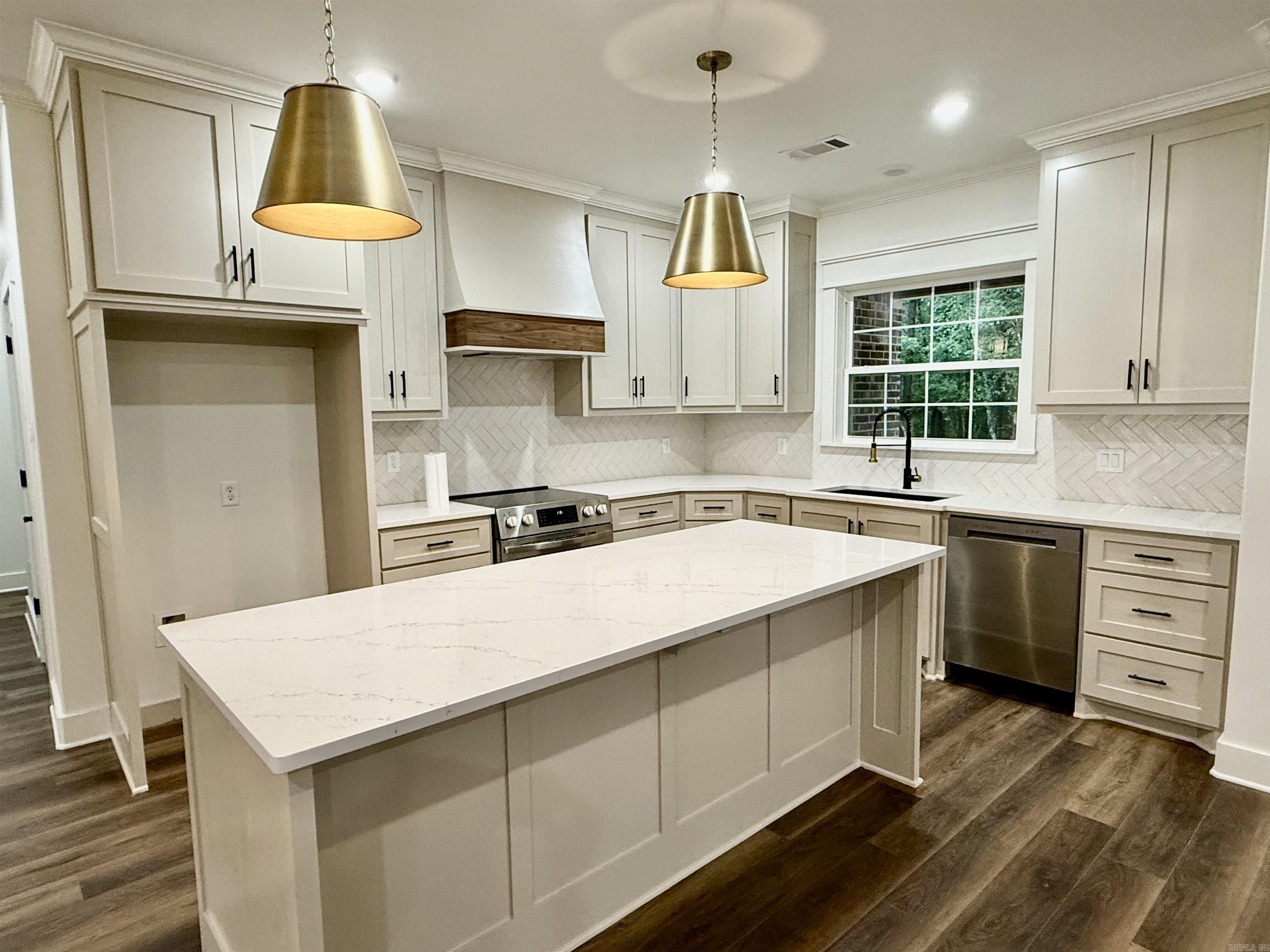 107  Elcano Drive  Hot Springs Village, AR