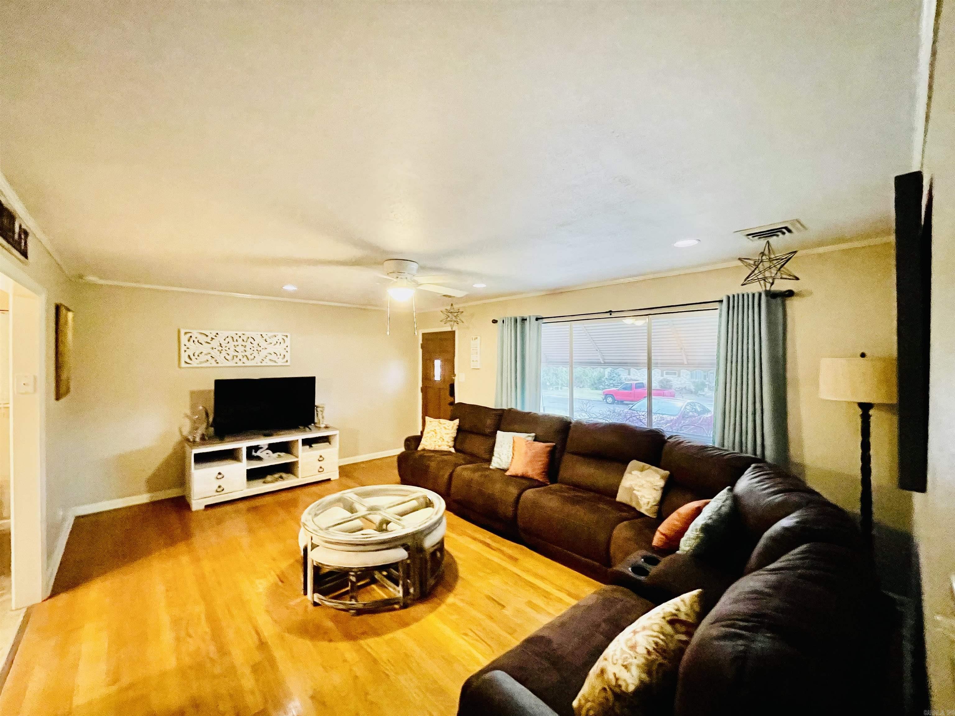 110  Sunset  Hot Springs, AR