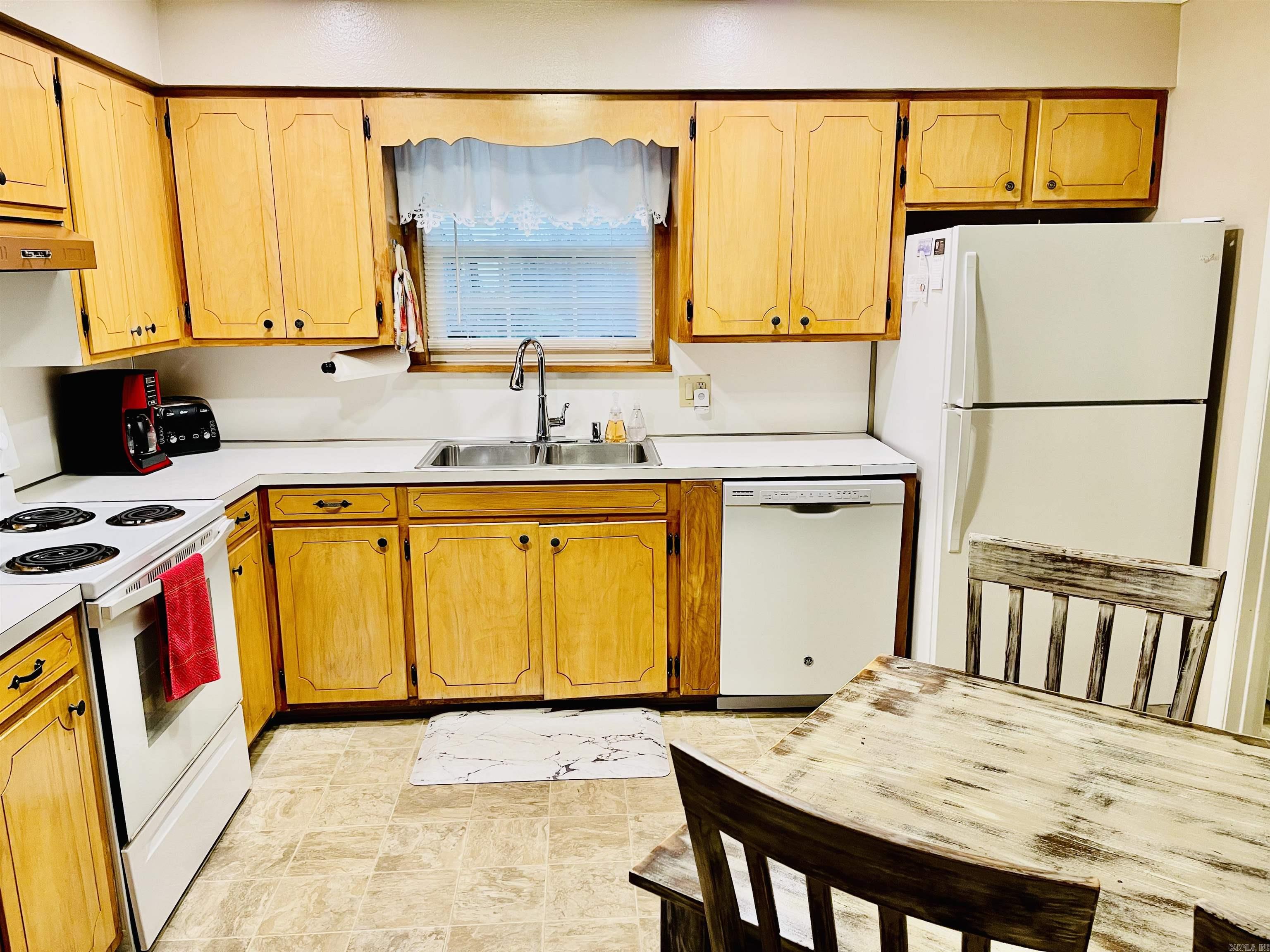 110  Sunset  Hot Springs, AR
