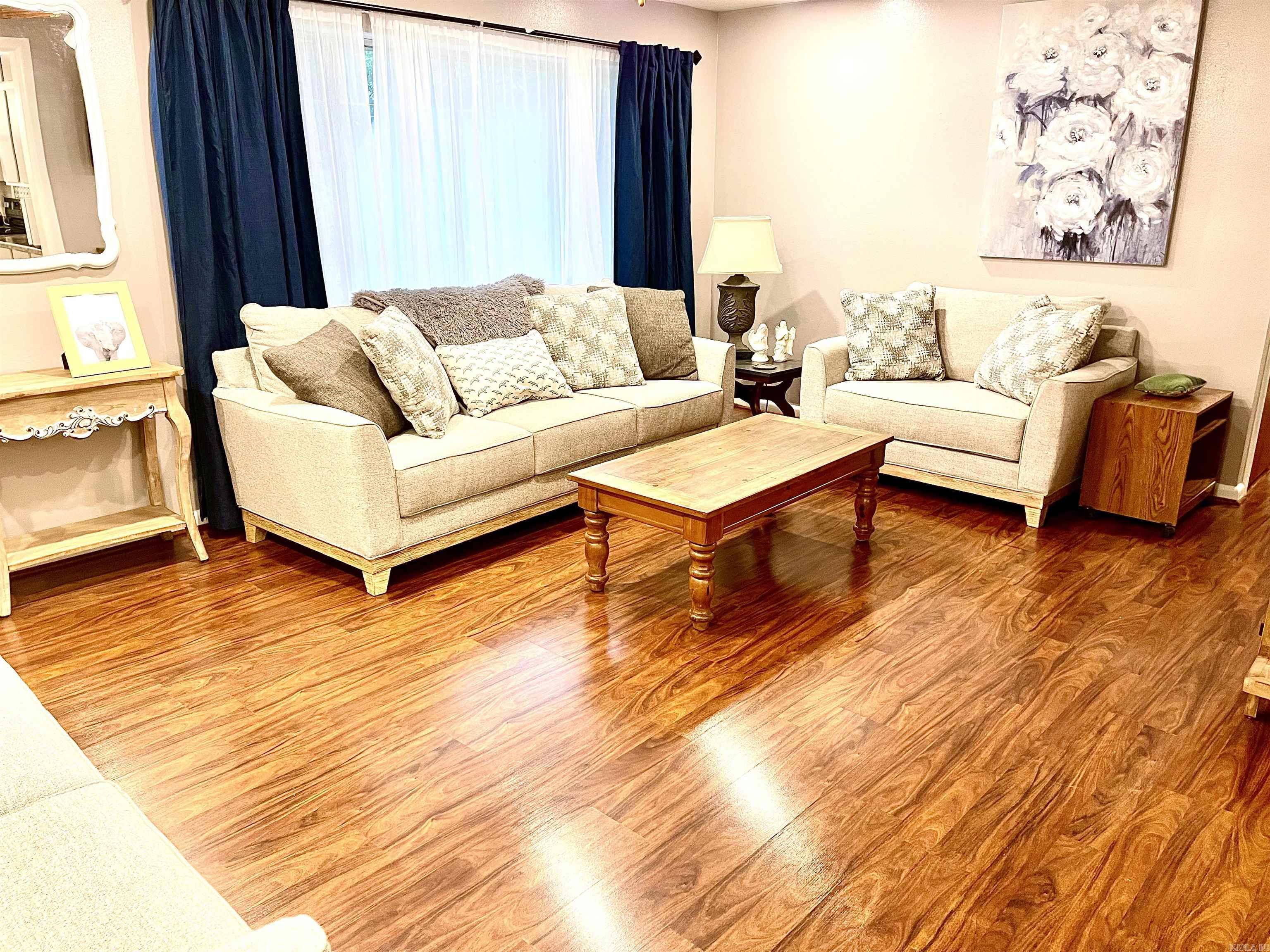 110  Sunset  Hot Springs, AR