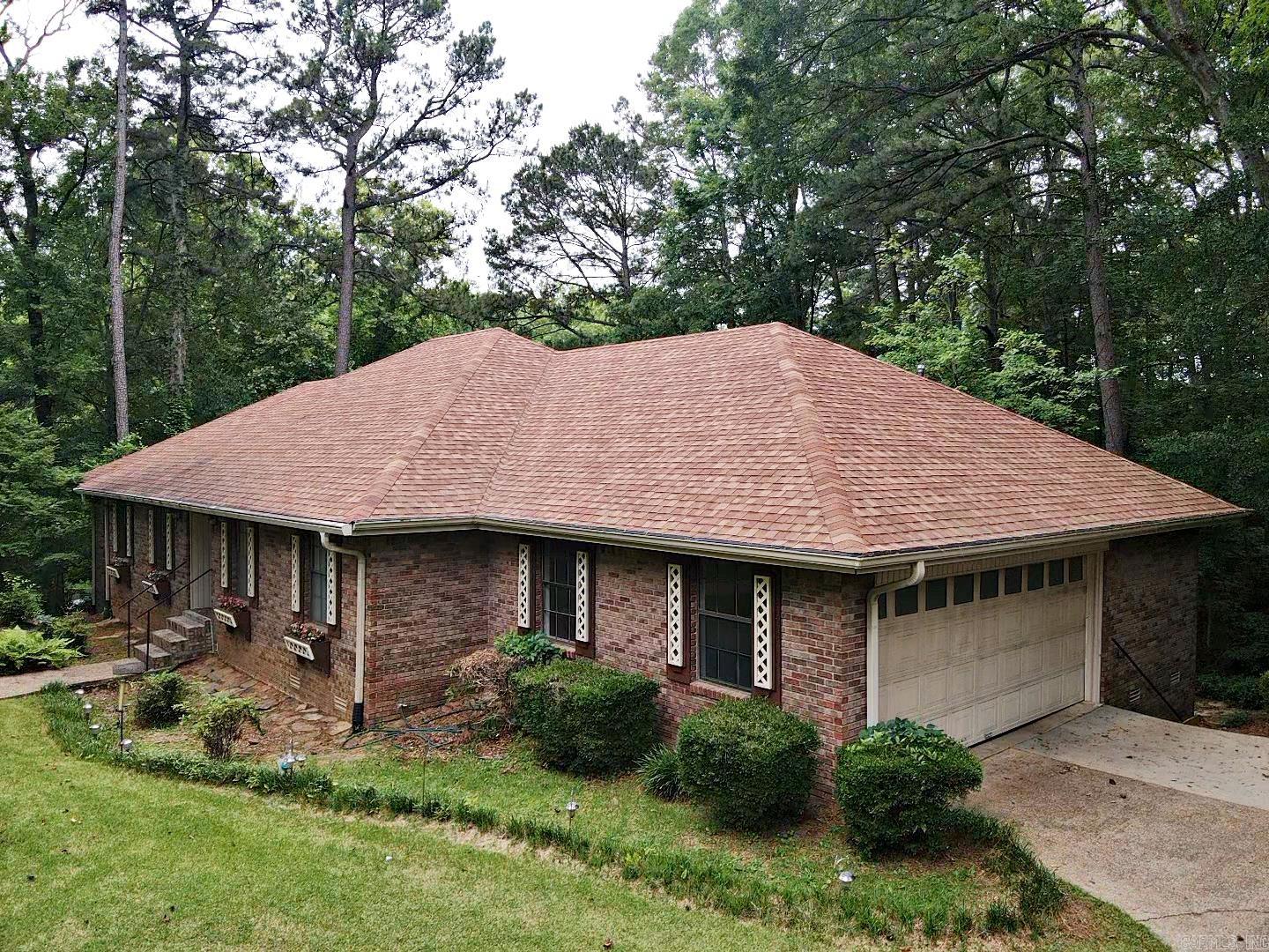 10  Ivy  Arkadelphia, AR