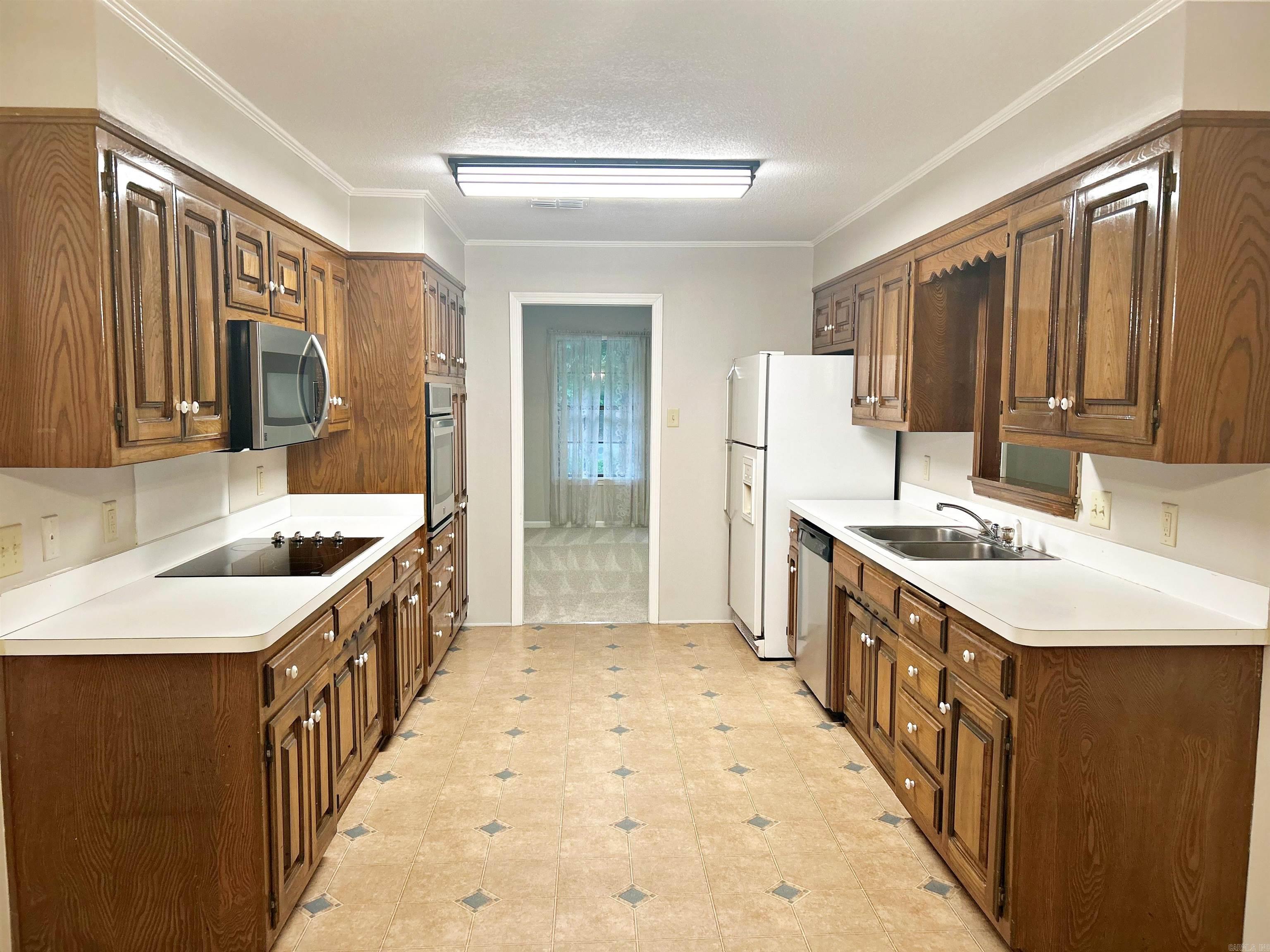 10  Ivy  Arkadelphia, AR