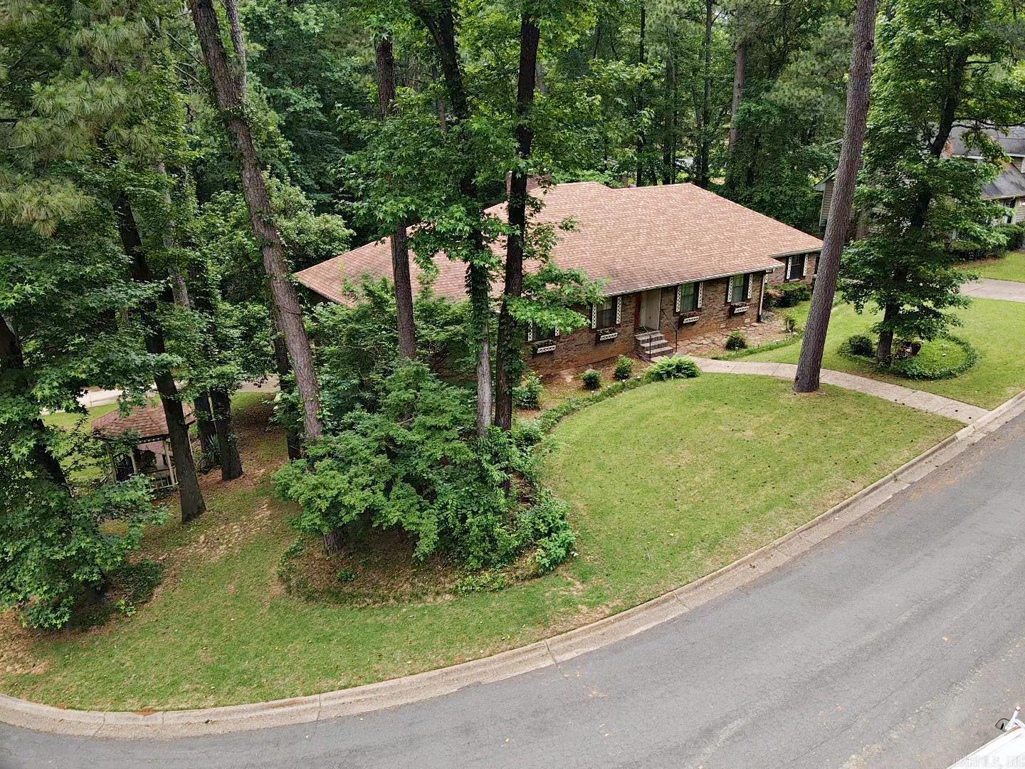10  Ivy  Arkadelphia, AR
