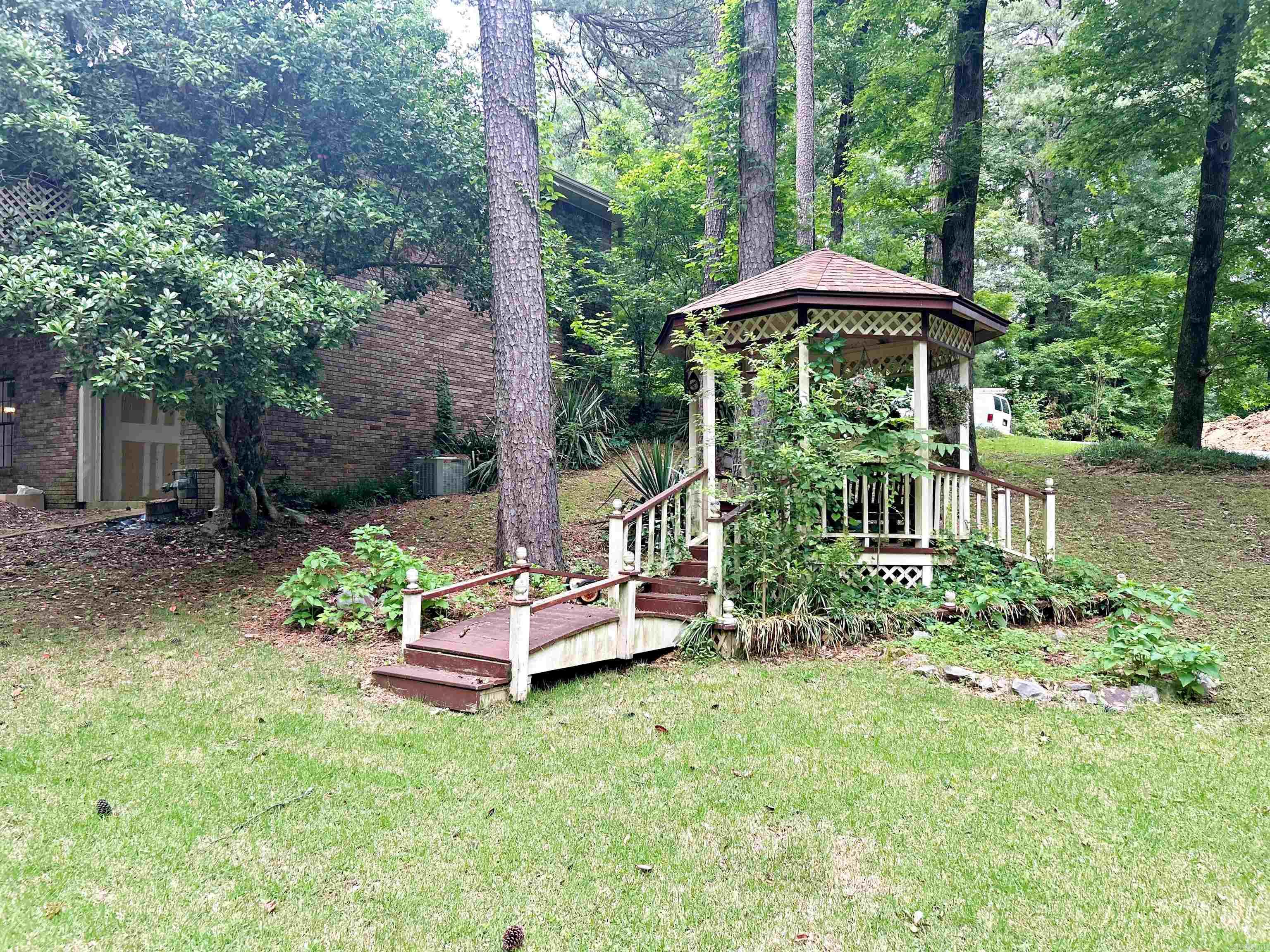 10  Ivy  Arkadelphia, AR