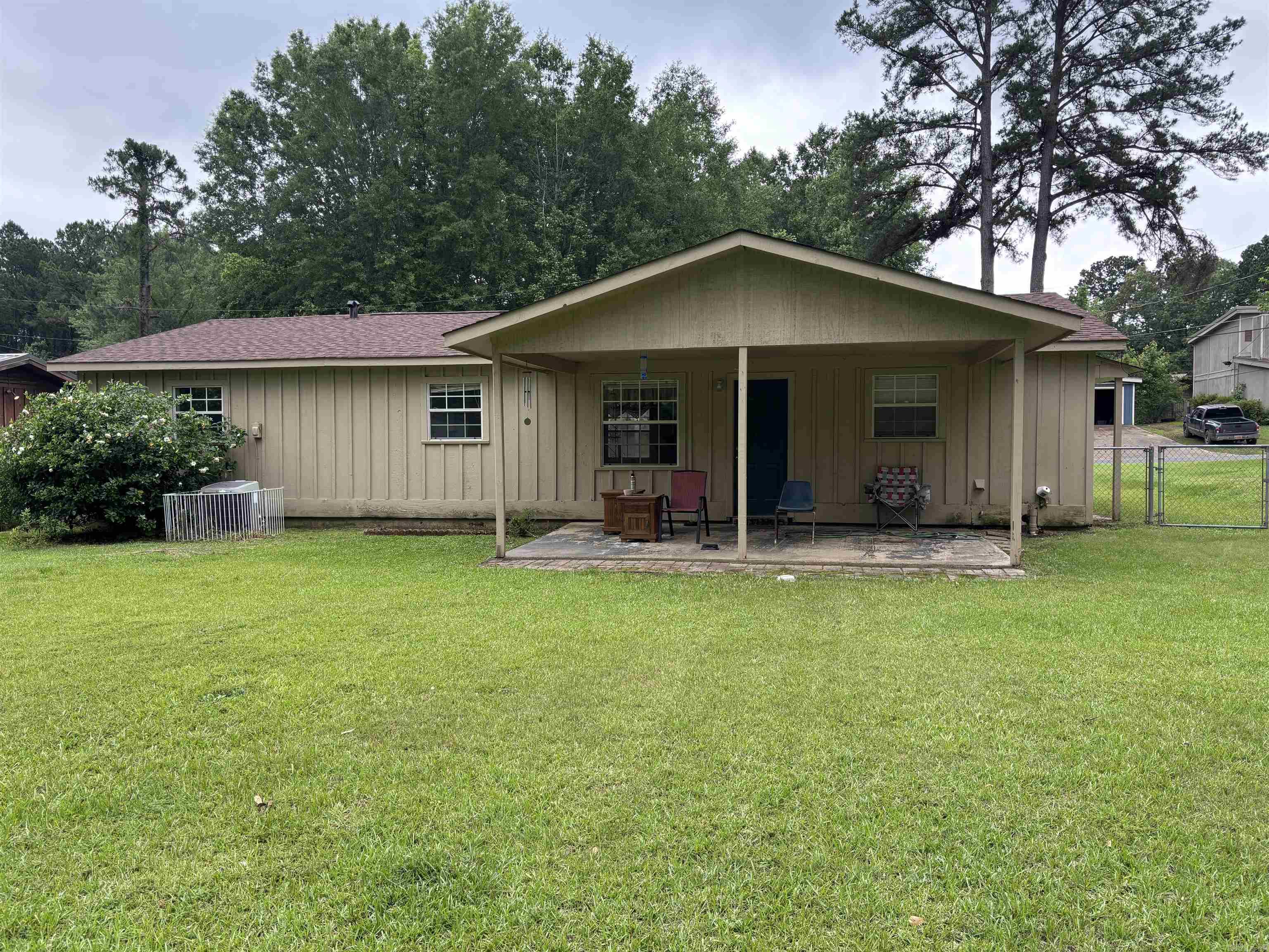 1006  Austin St  Camden, AR