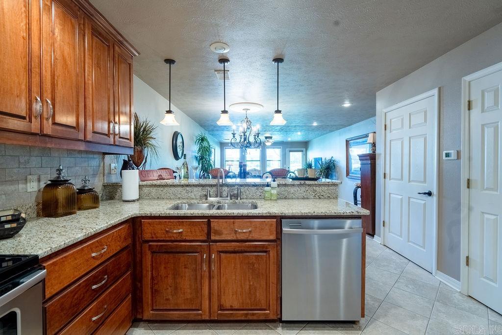 135  Hillview  Fairfield Bay, AR