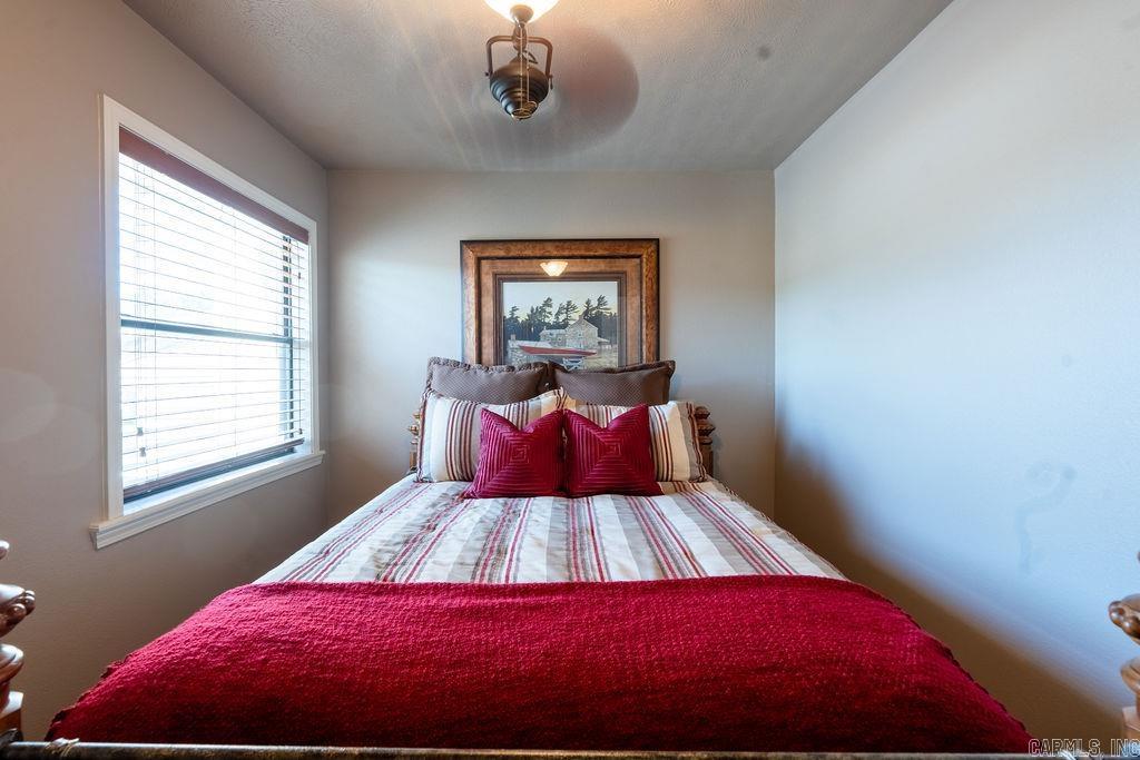135  Hillview  Fairfield Bay, AR