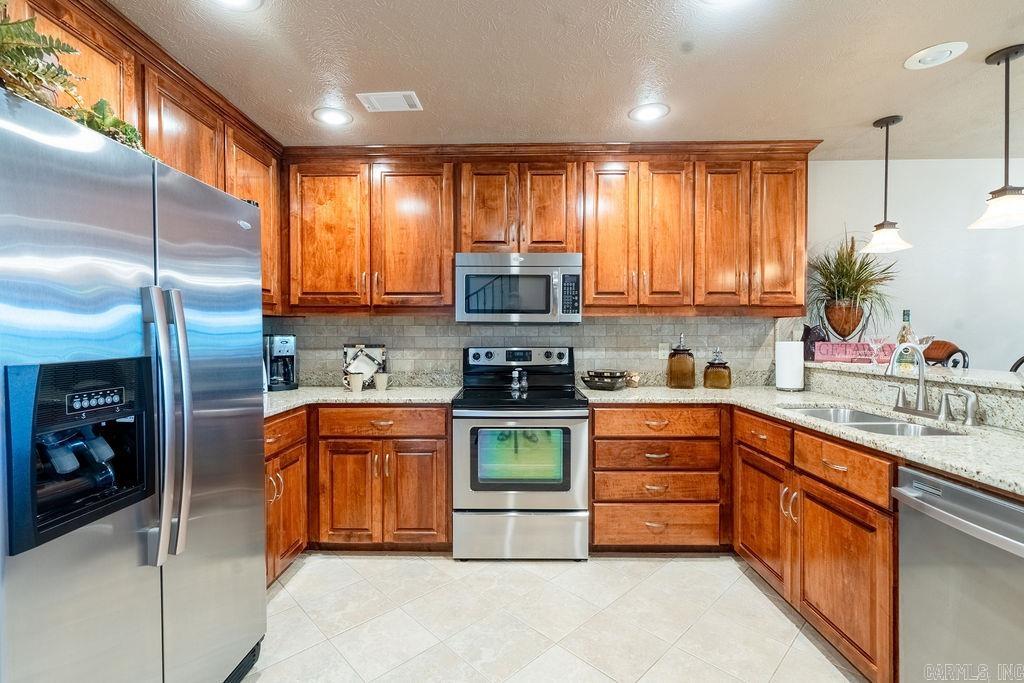 135  Hillview  Fairfield Bay, AR