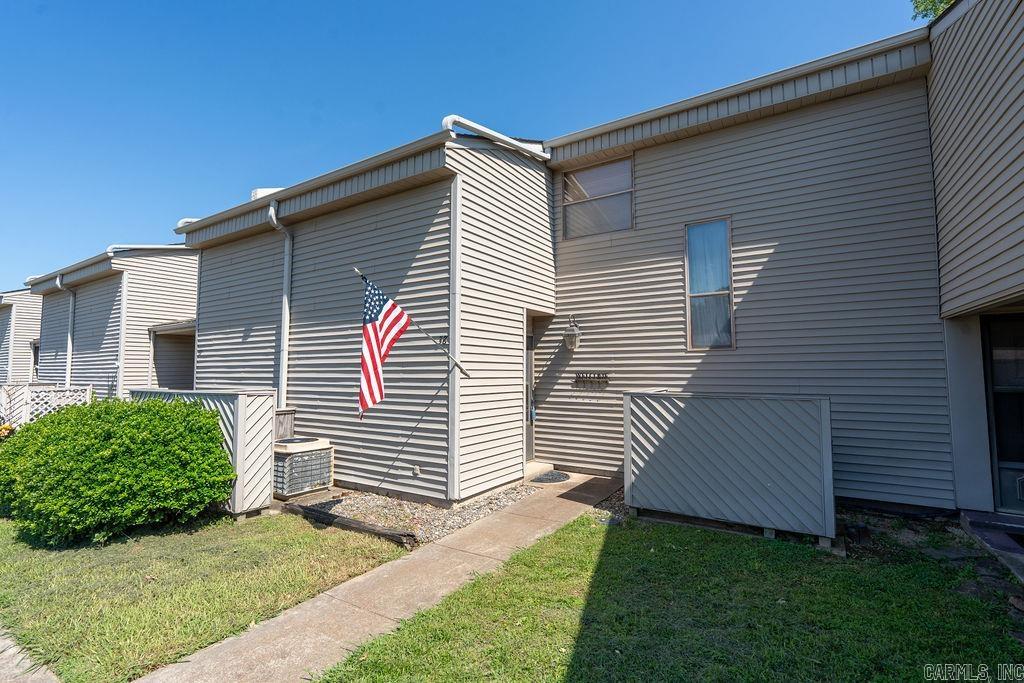 135  Hillview  Fairfield Bay, AR