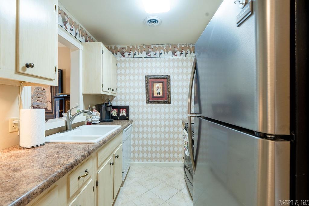 135  Hillview  Fairfield Bay, AR