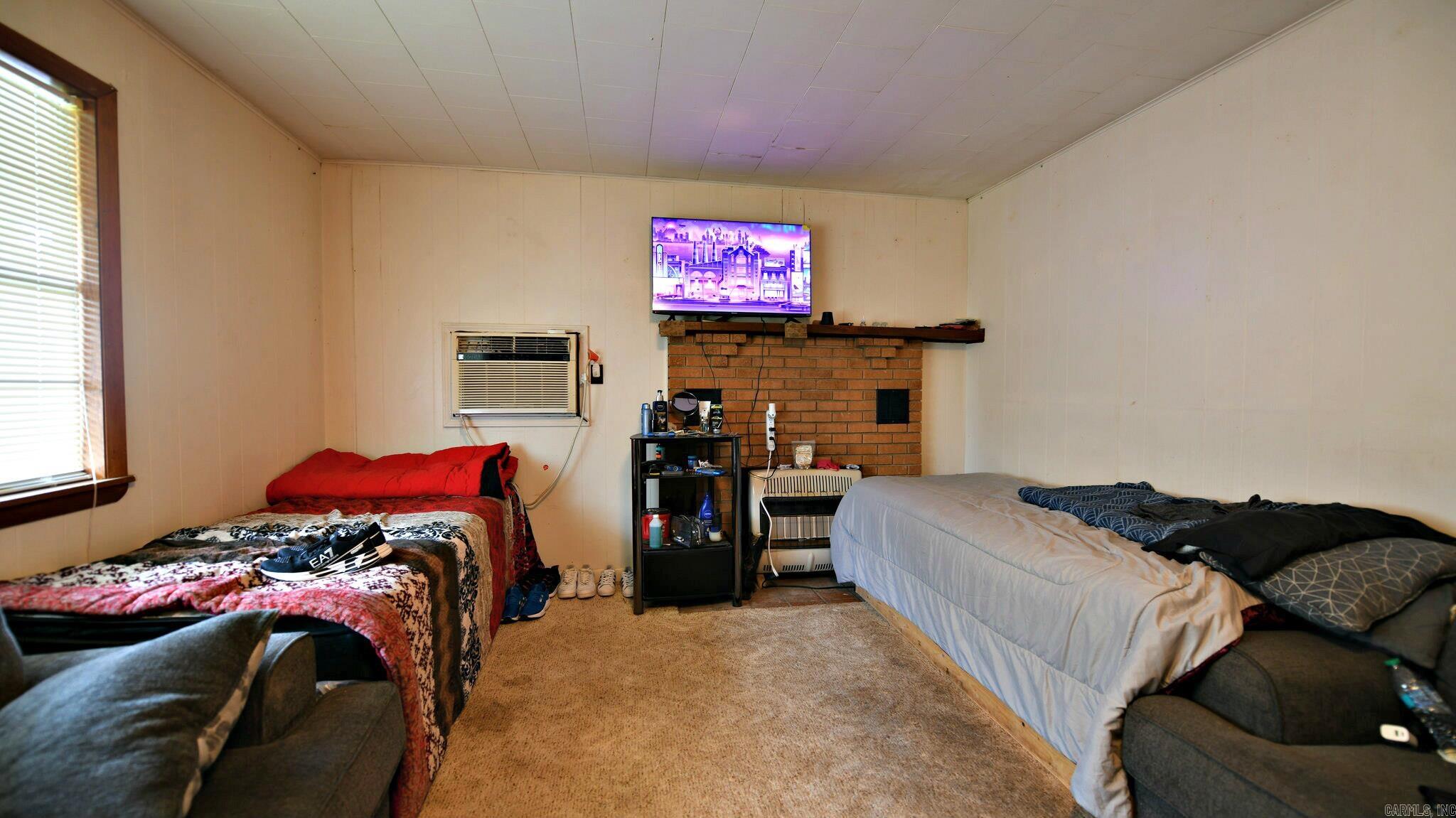 911  Gillham  Mena, AR
