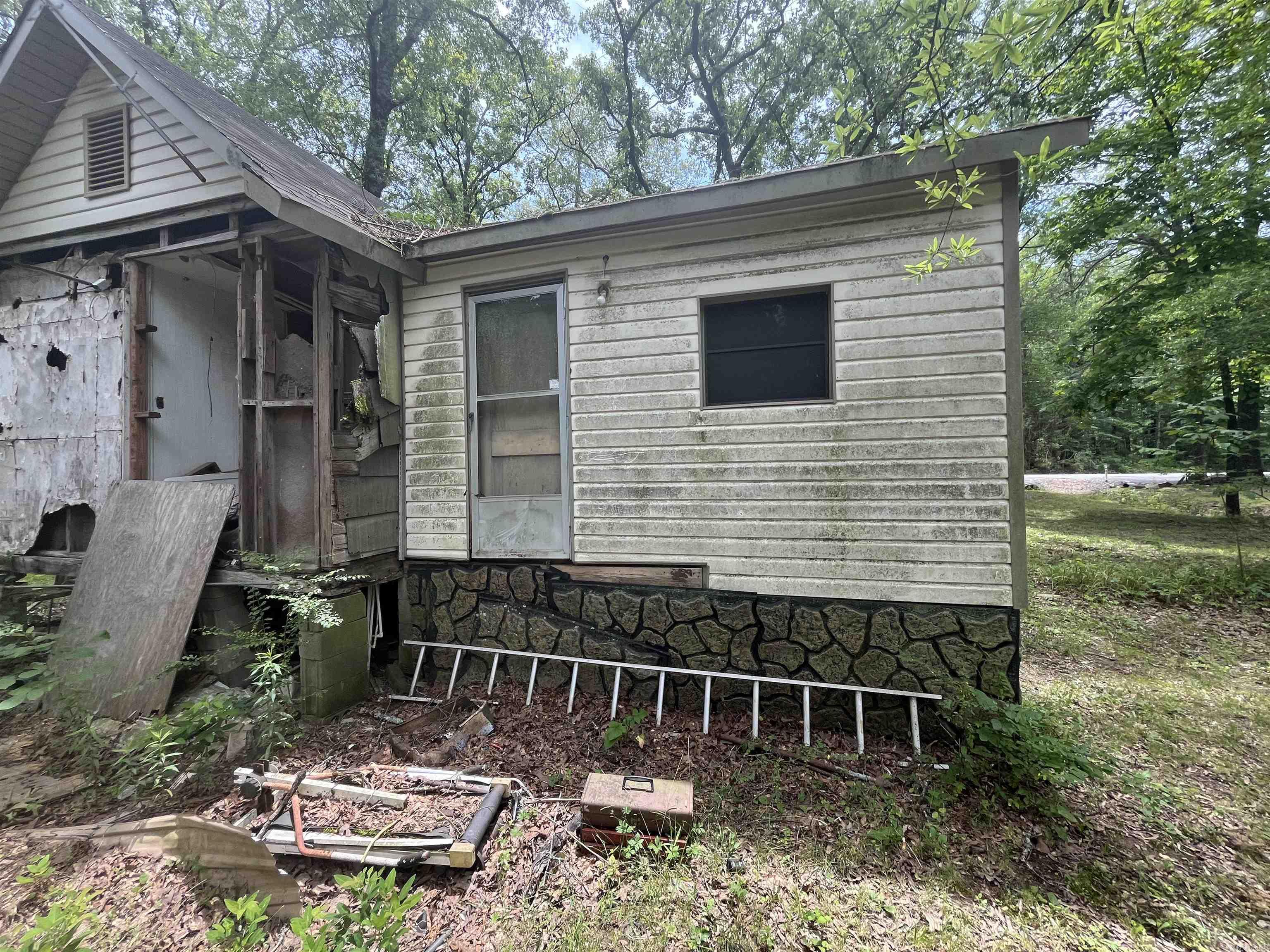 5617 5607 5611  Driskill  Cabot, AR