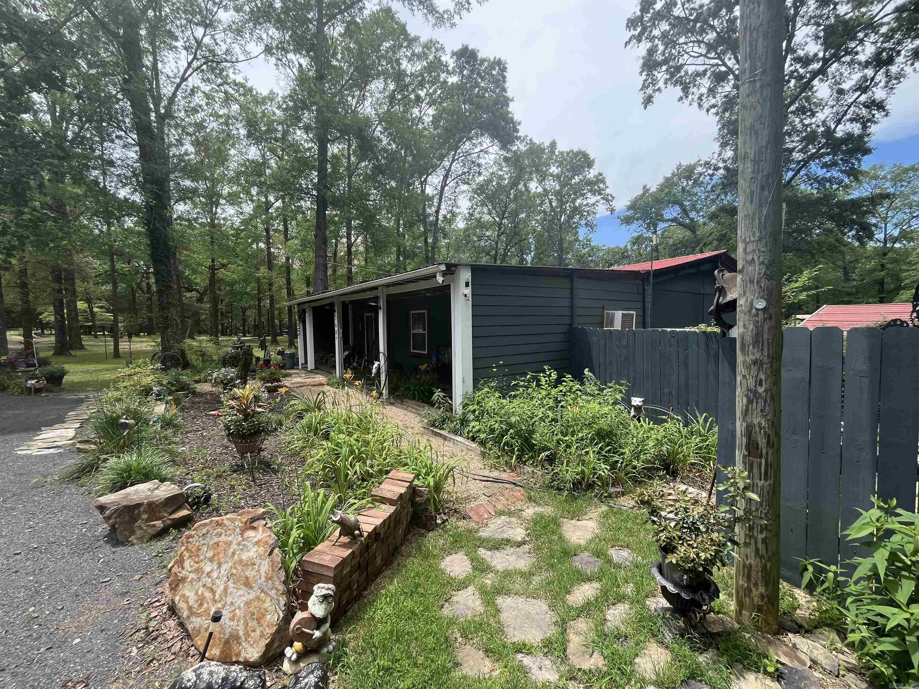 5617 5607 5611  Driskill  Cabot, AR