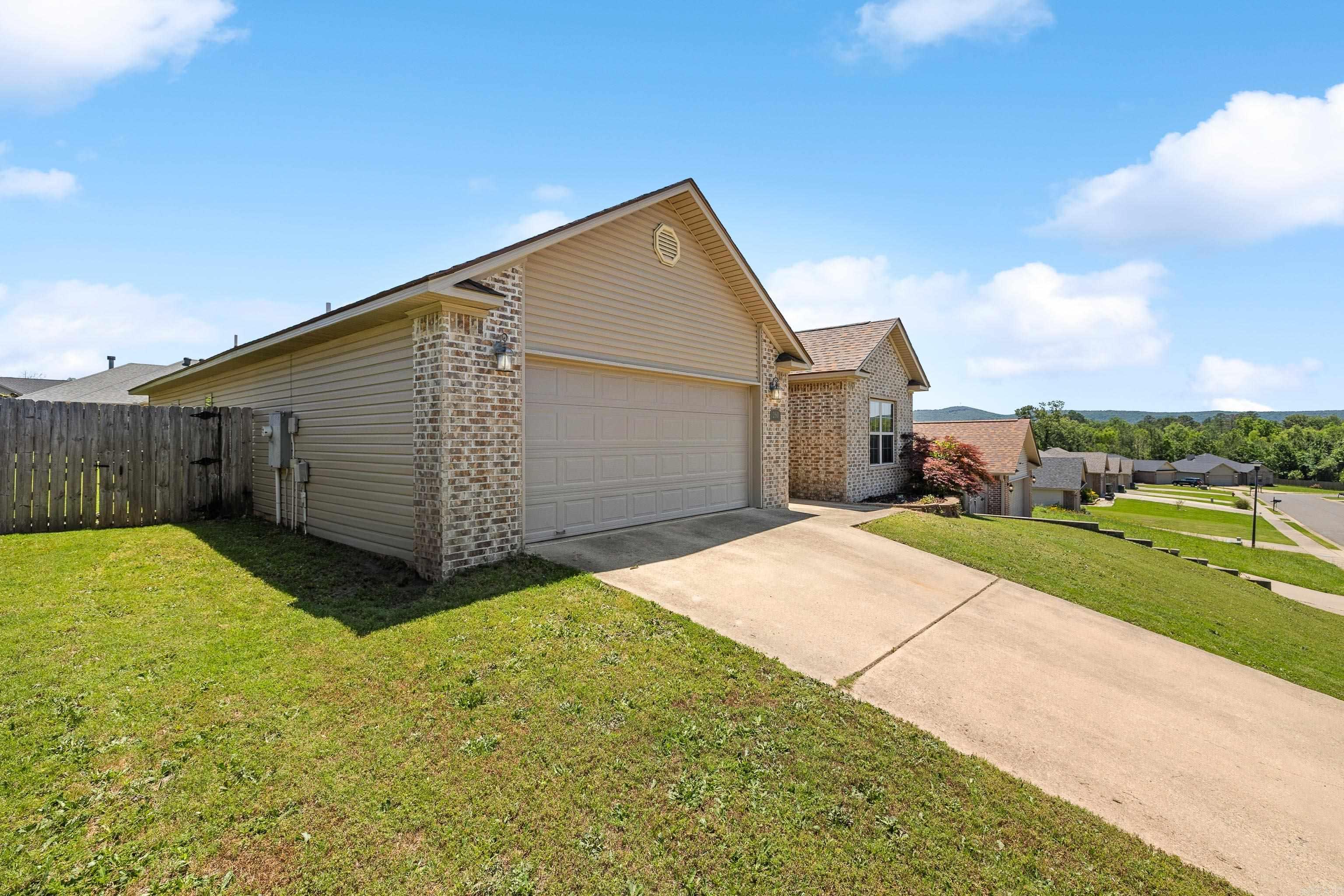 260  Durham  Hot Springs, AR