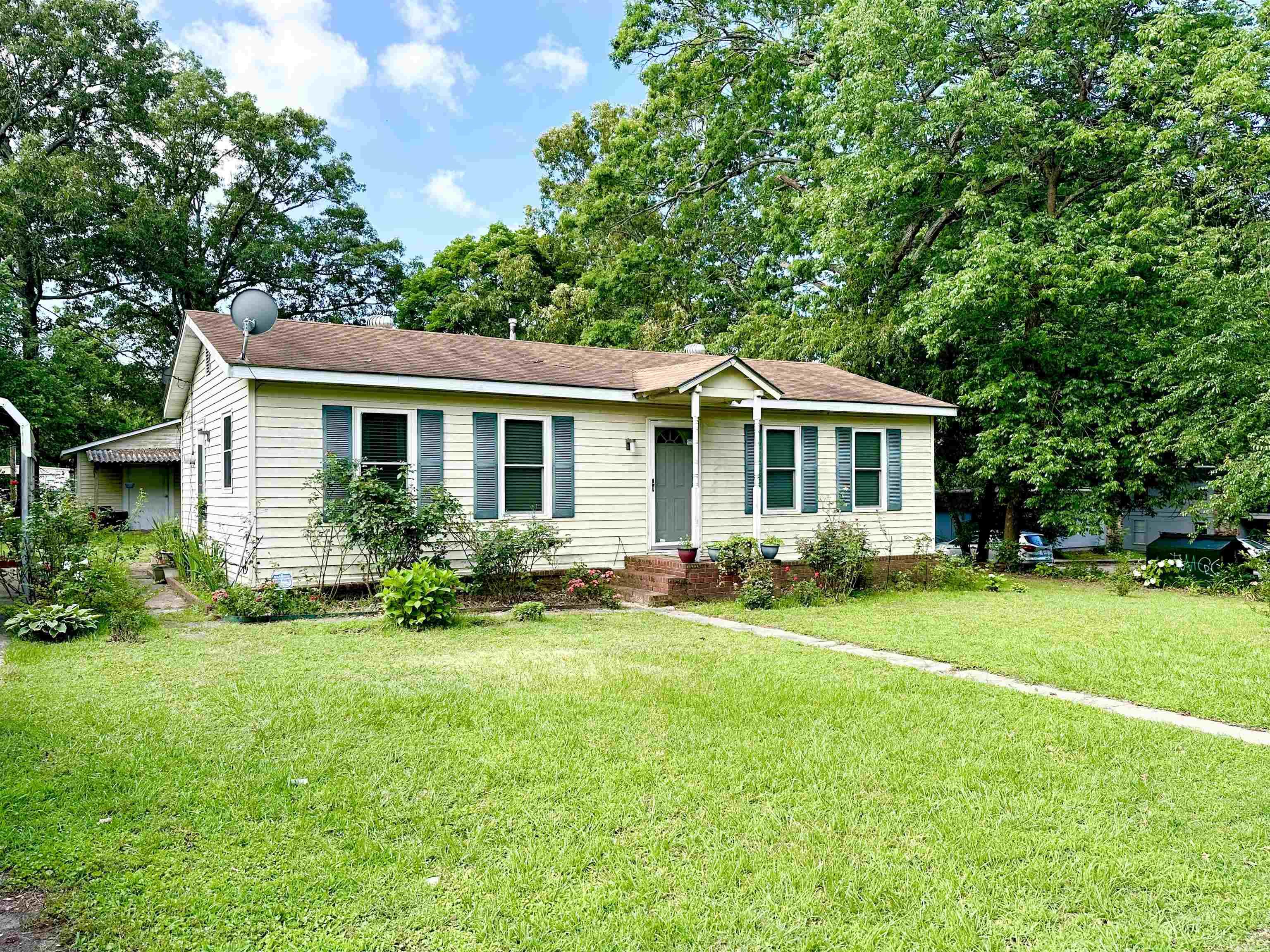 300  Michelle  White Hall, AR