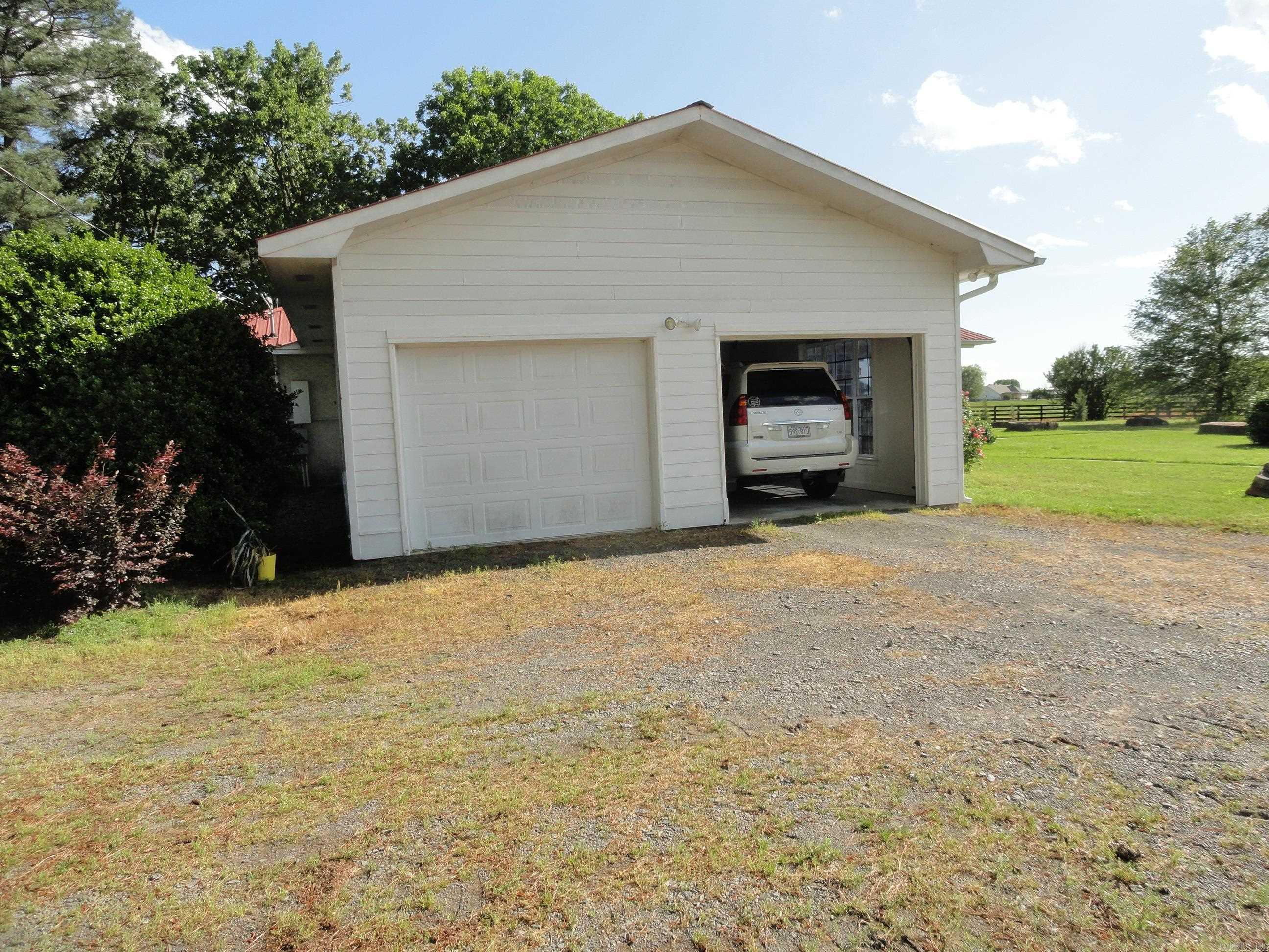 18  Hwy 124  Damascus, AR