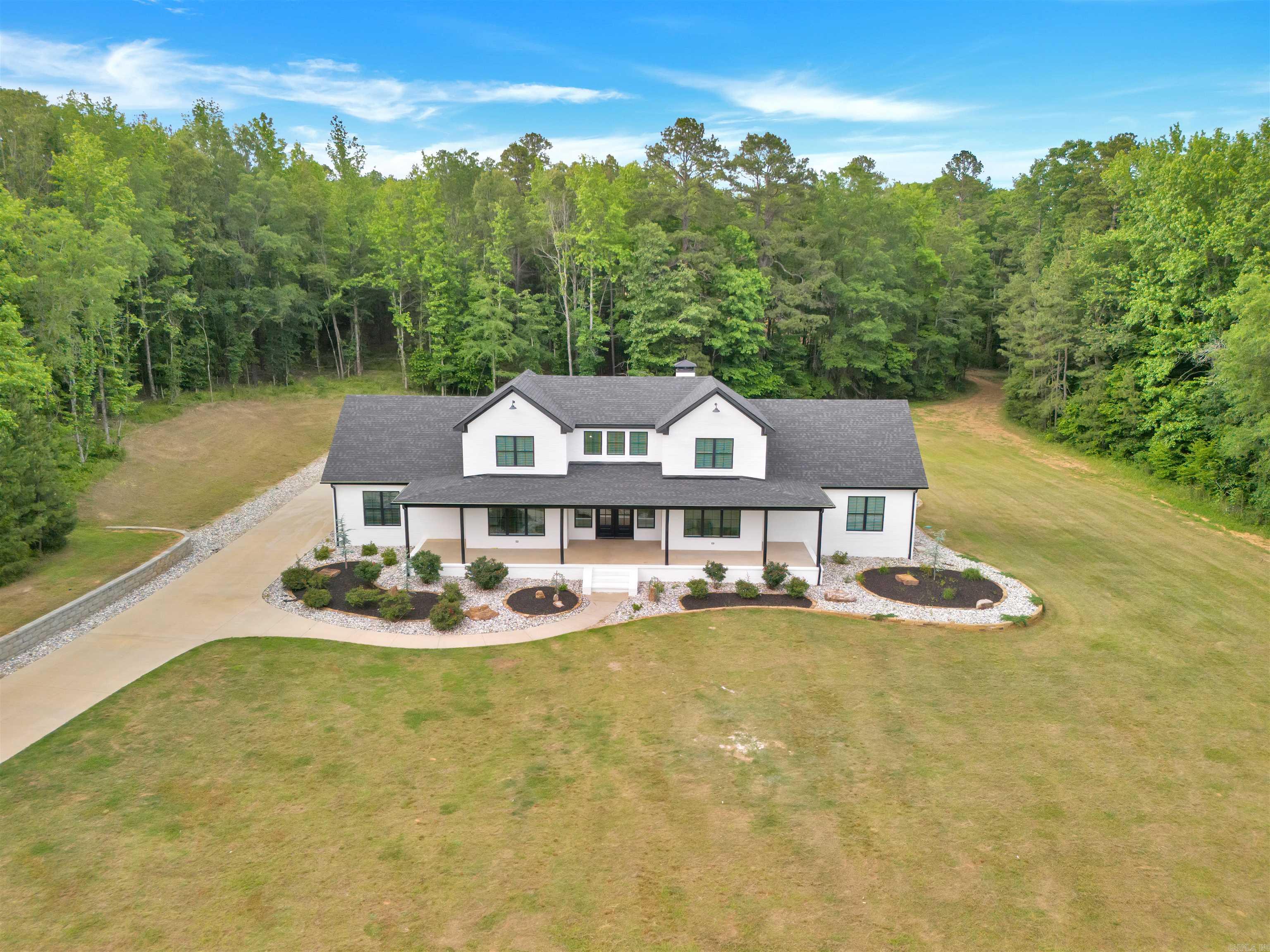 19300  Lake Winona  Paron, AR