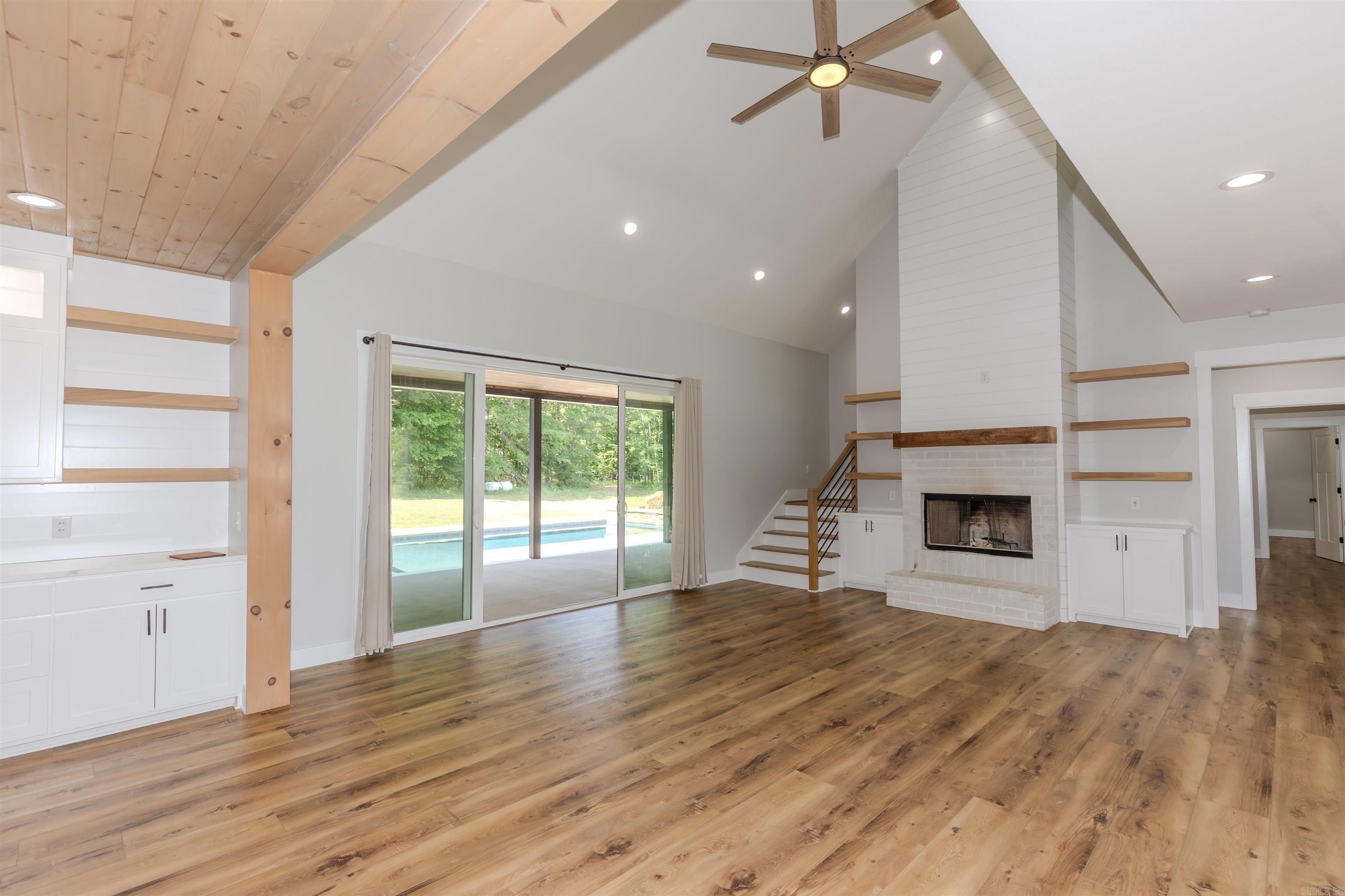 19300  Lake Winona  Paron, AR