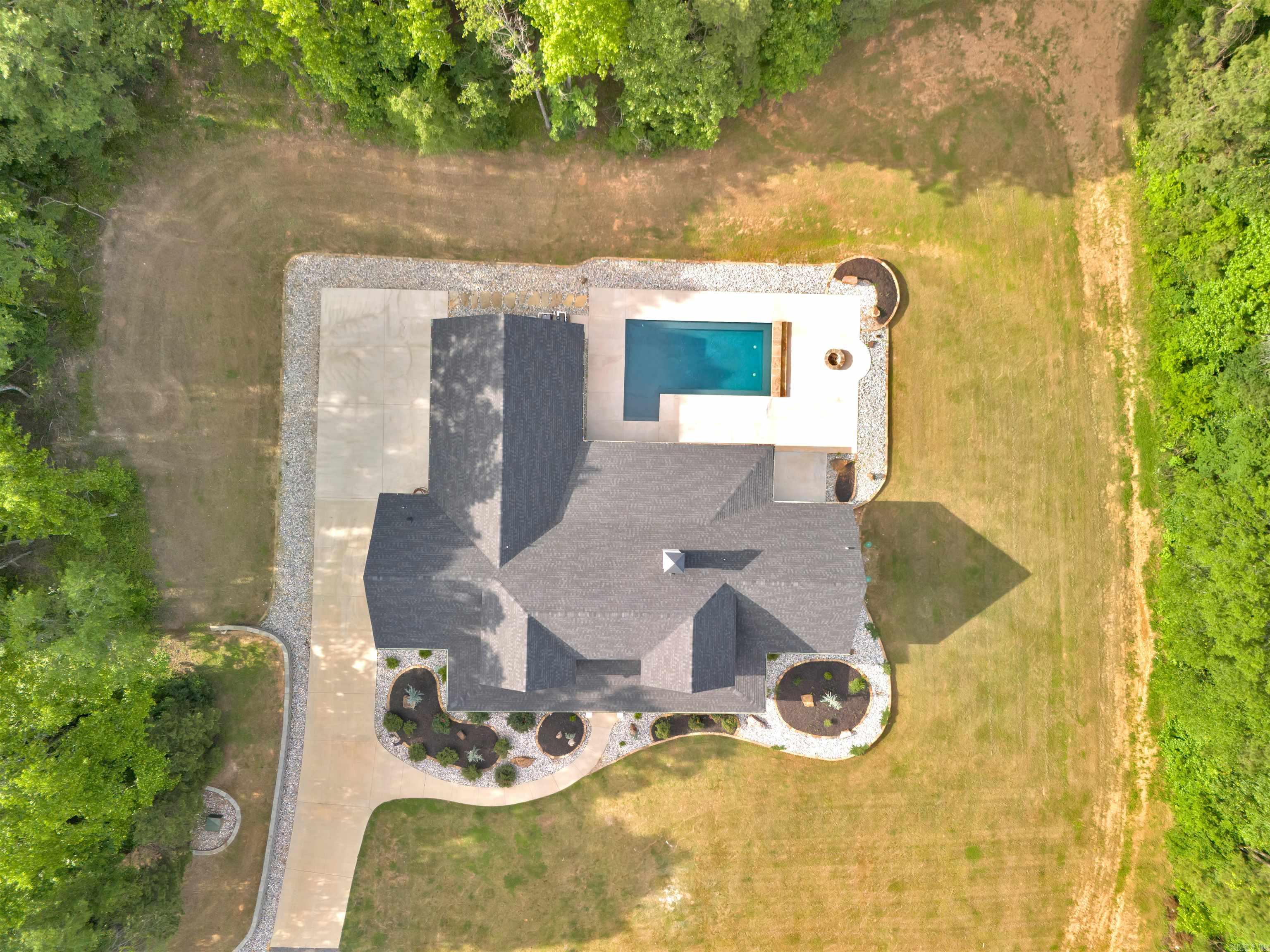 19300  Lake Winona  Paron, AR