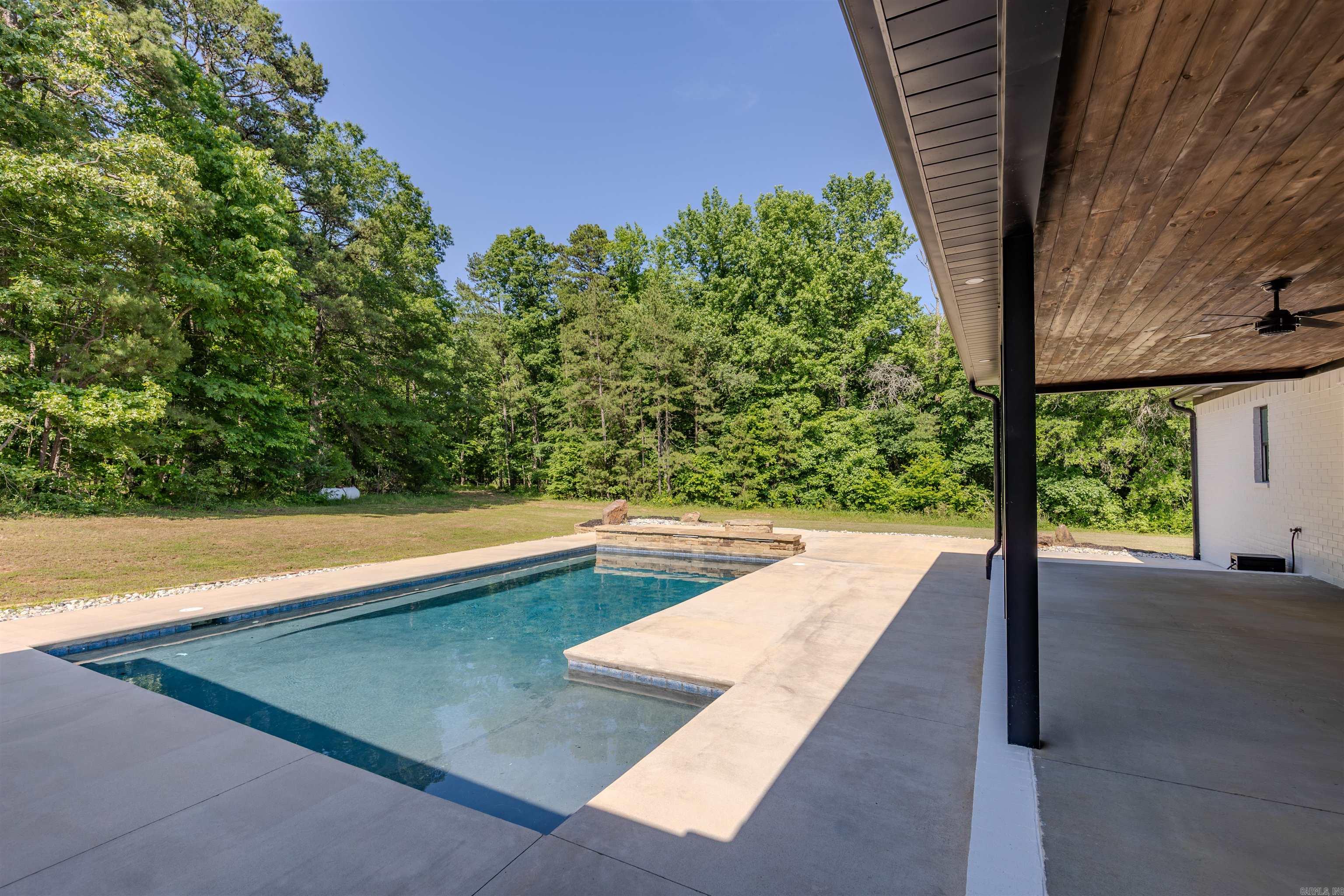 19300  Lake Winona  Paron, AR