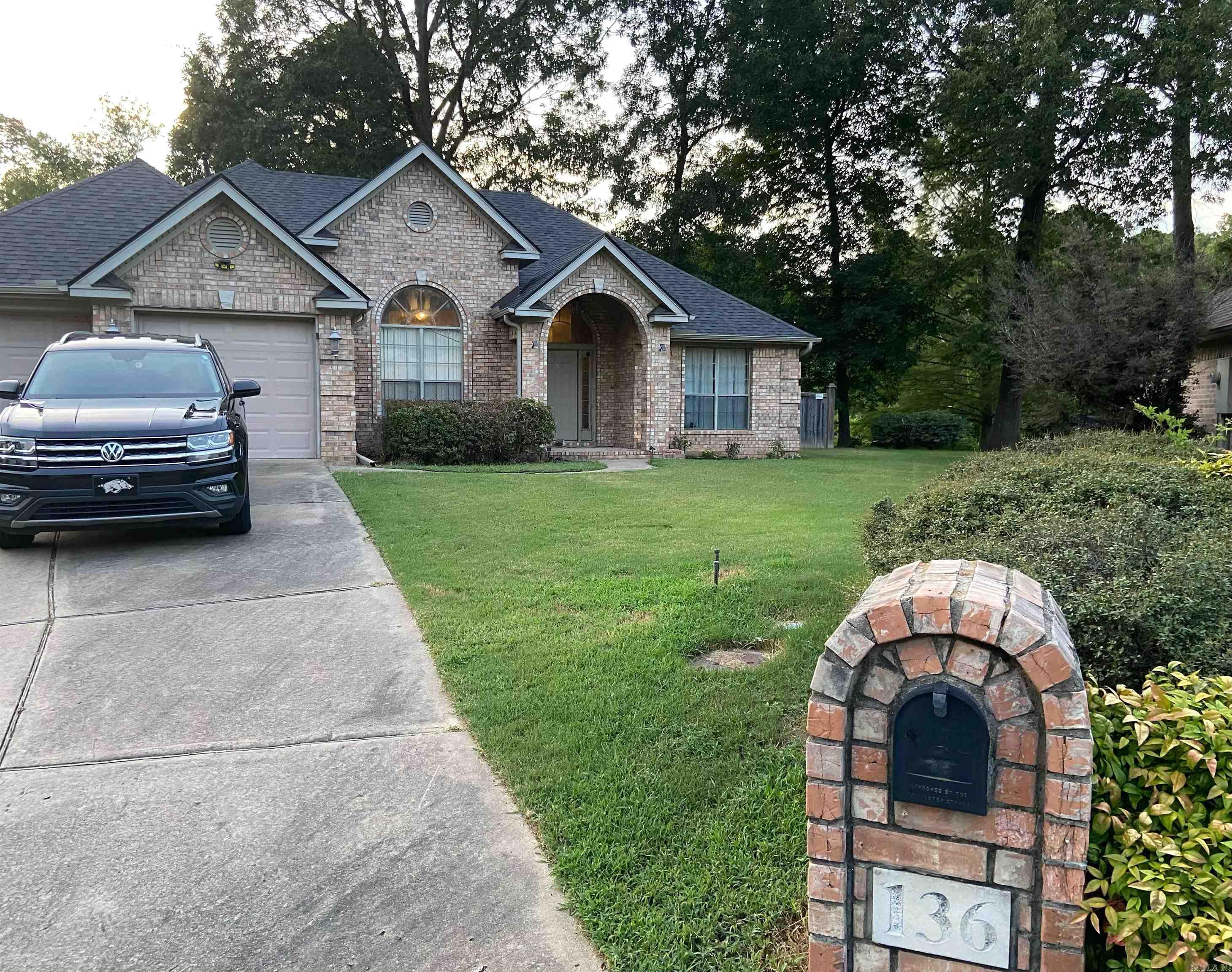 136 Nemours Ct Maumelle, AR 72113