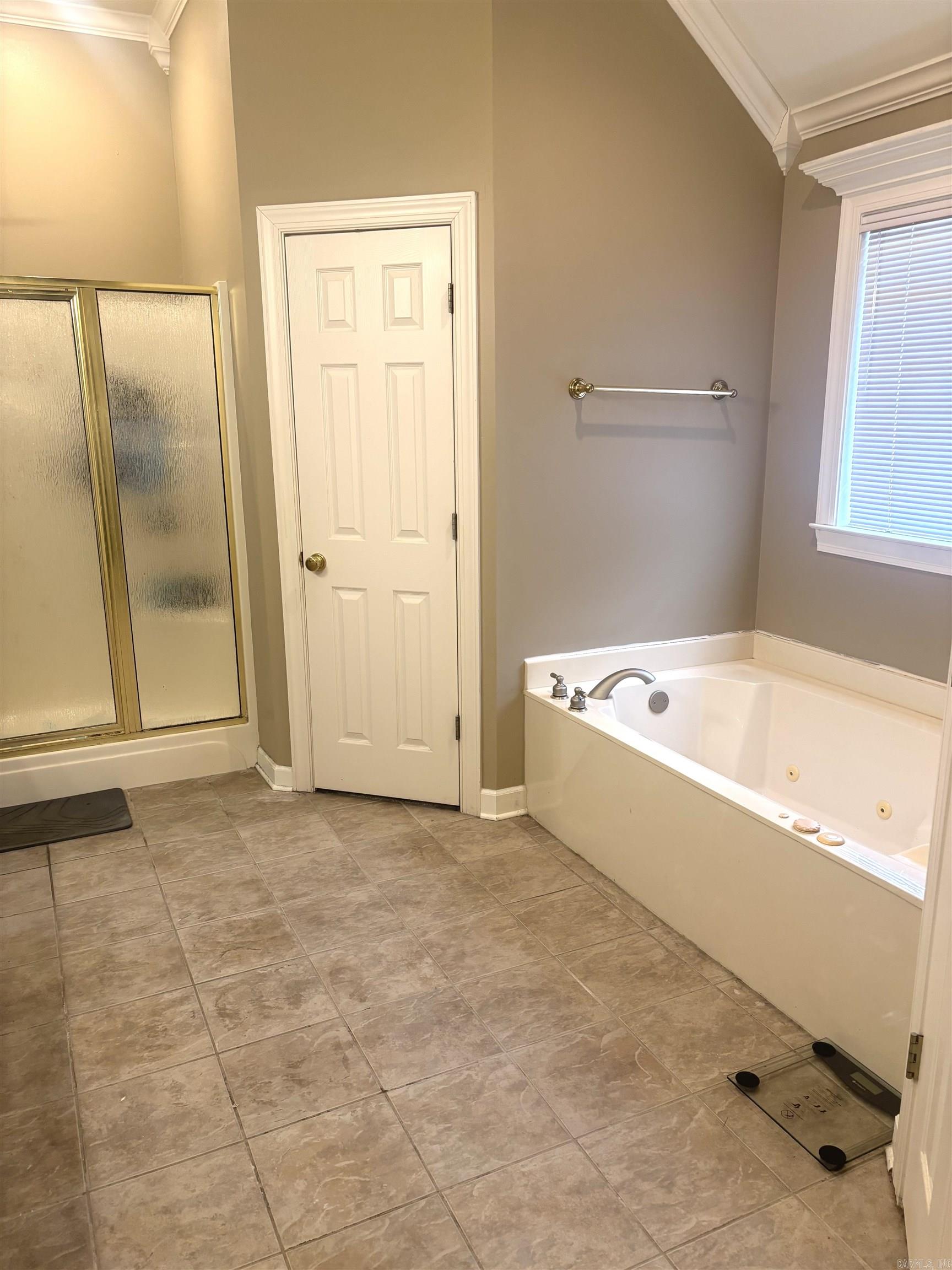 136  Nemours Ct  Maumelle, AR