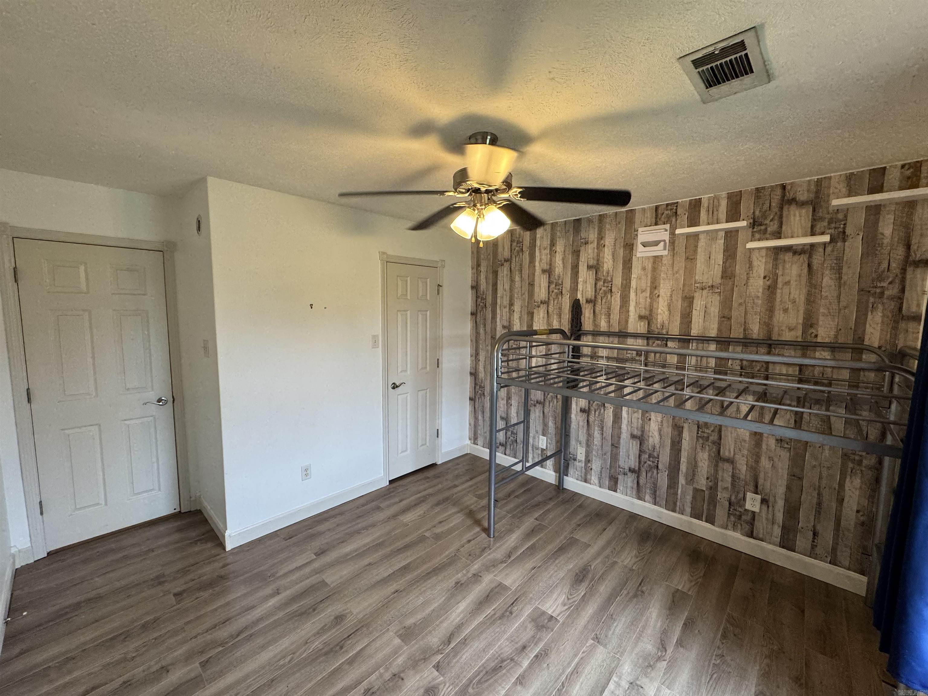 112  seminole  Austin, AR