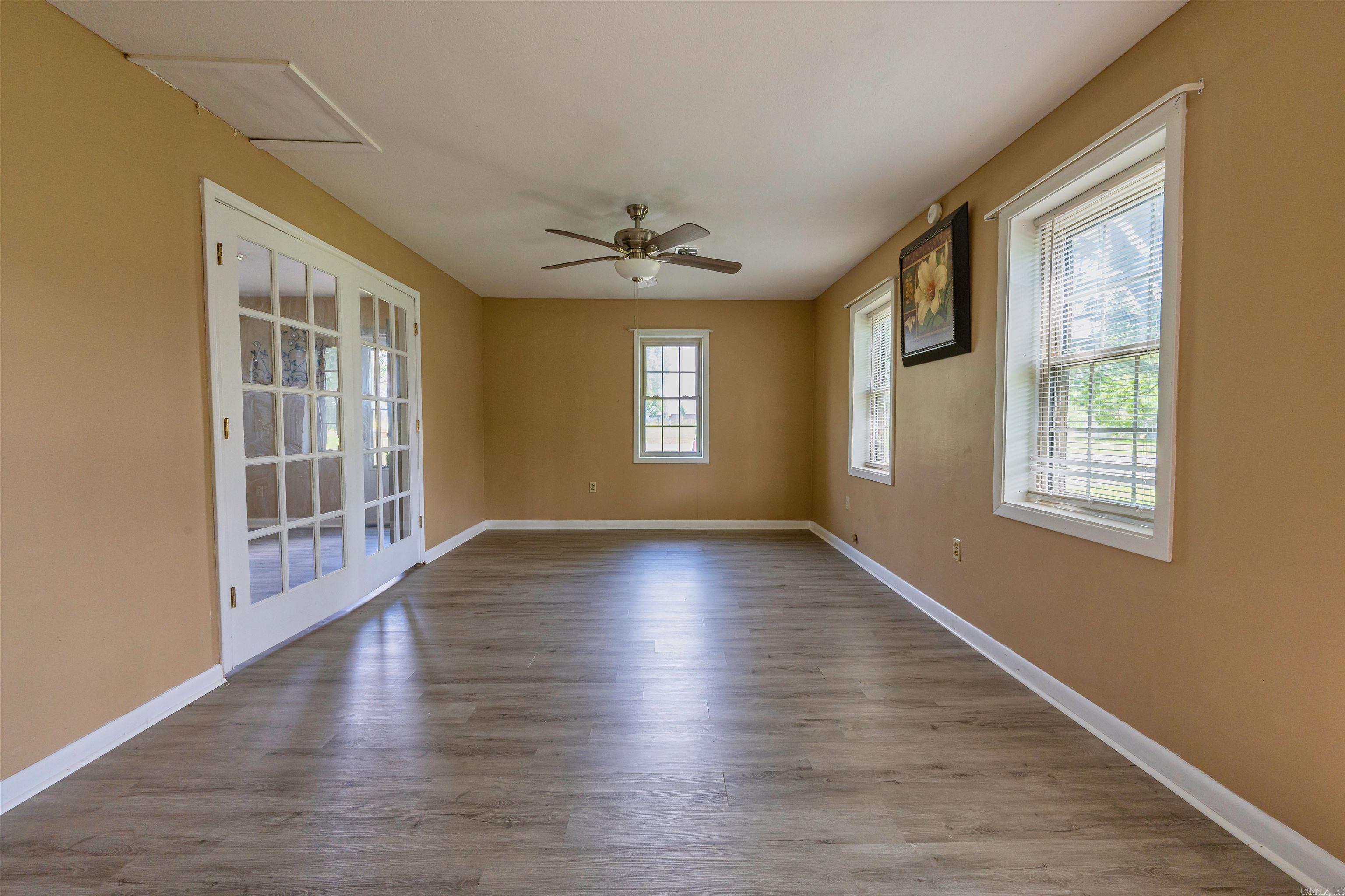 89  Wish St.  Pleasant Plains, AR